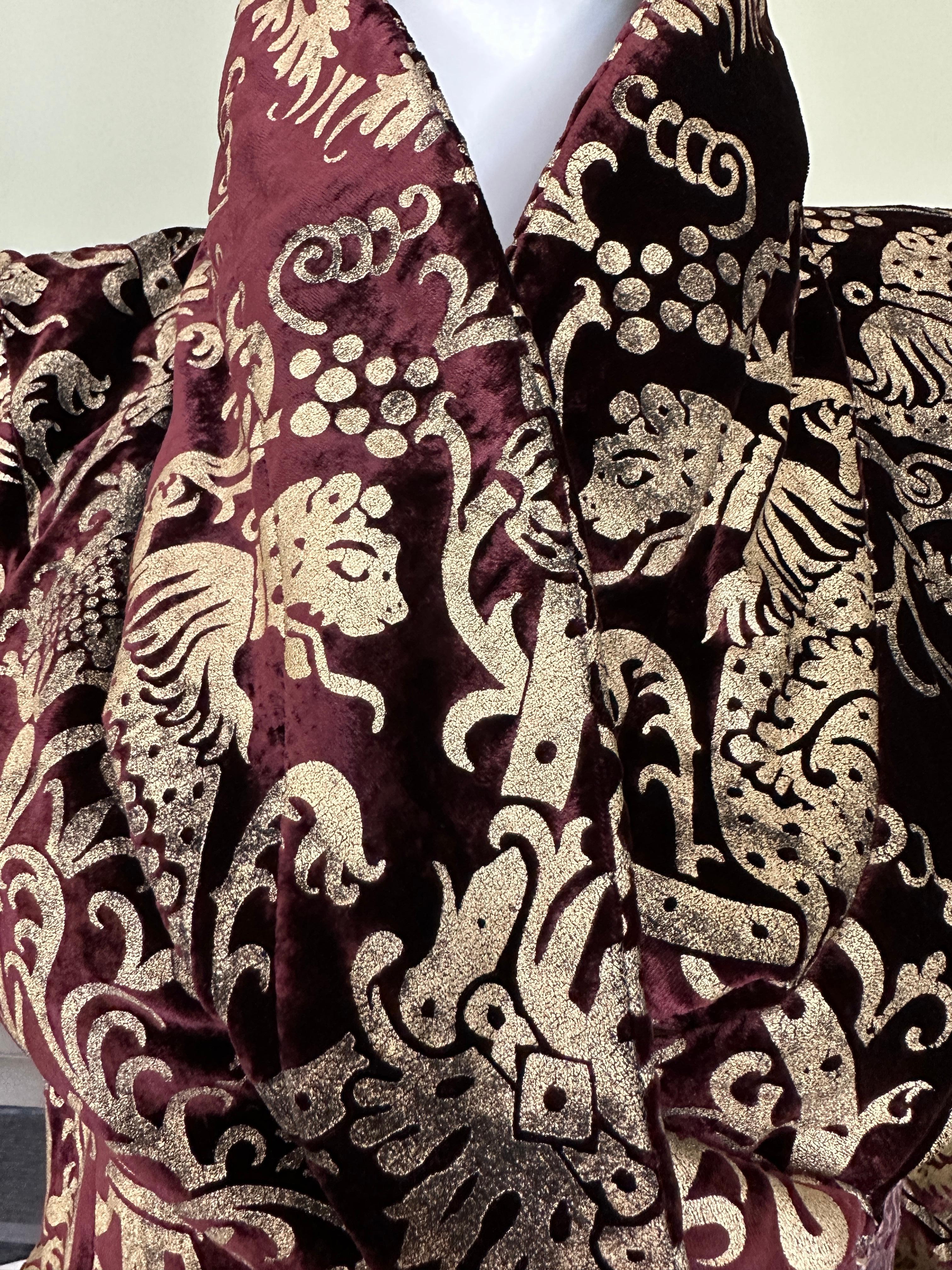 Roberto Cavalli Collectable Fortuny Style Rampant Lion Devore Velvet Jacket For Sale 2