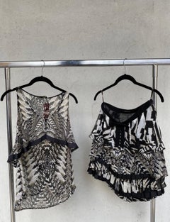 Ensemble top et jupe en soie noir et blanc coordonné Roberto Cavalli