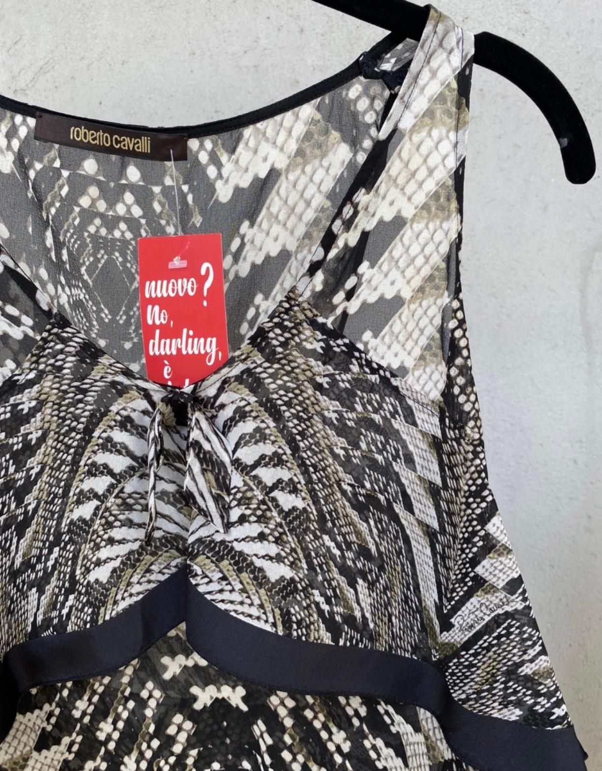 Roberto Cavalli coordinato di seta in bianco e nero, top e gonna Set In condizioni ottime in vendita a Carnate, IT