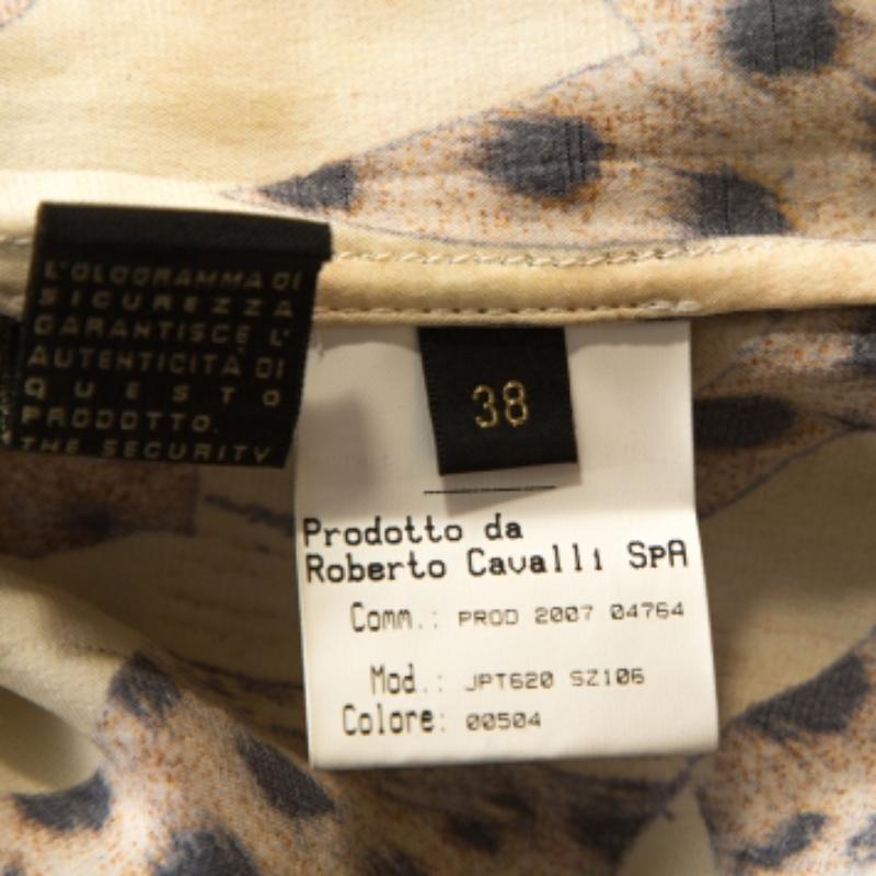 Roberto Cavalli Crema y Beige Seda Estampado Leopardo Top Manga Corta S en venta 3