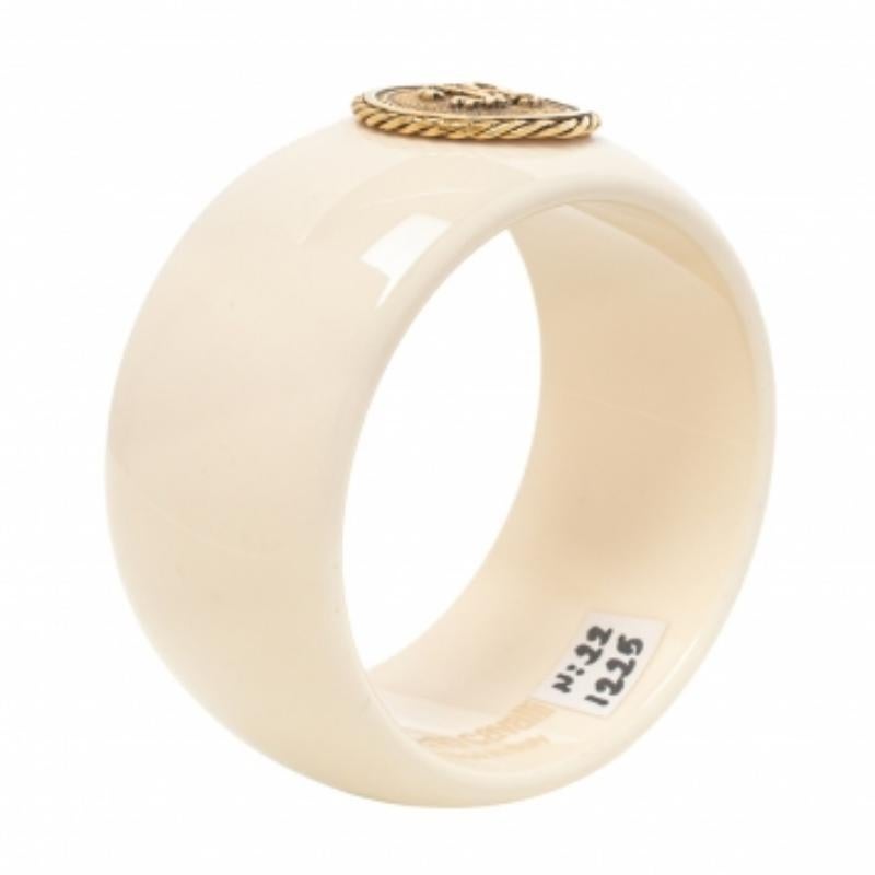 Roberto Cavalli Cream Resin Logo Medallion Wide Bangle Bracelet For Sale 1