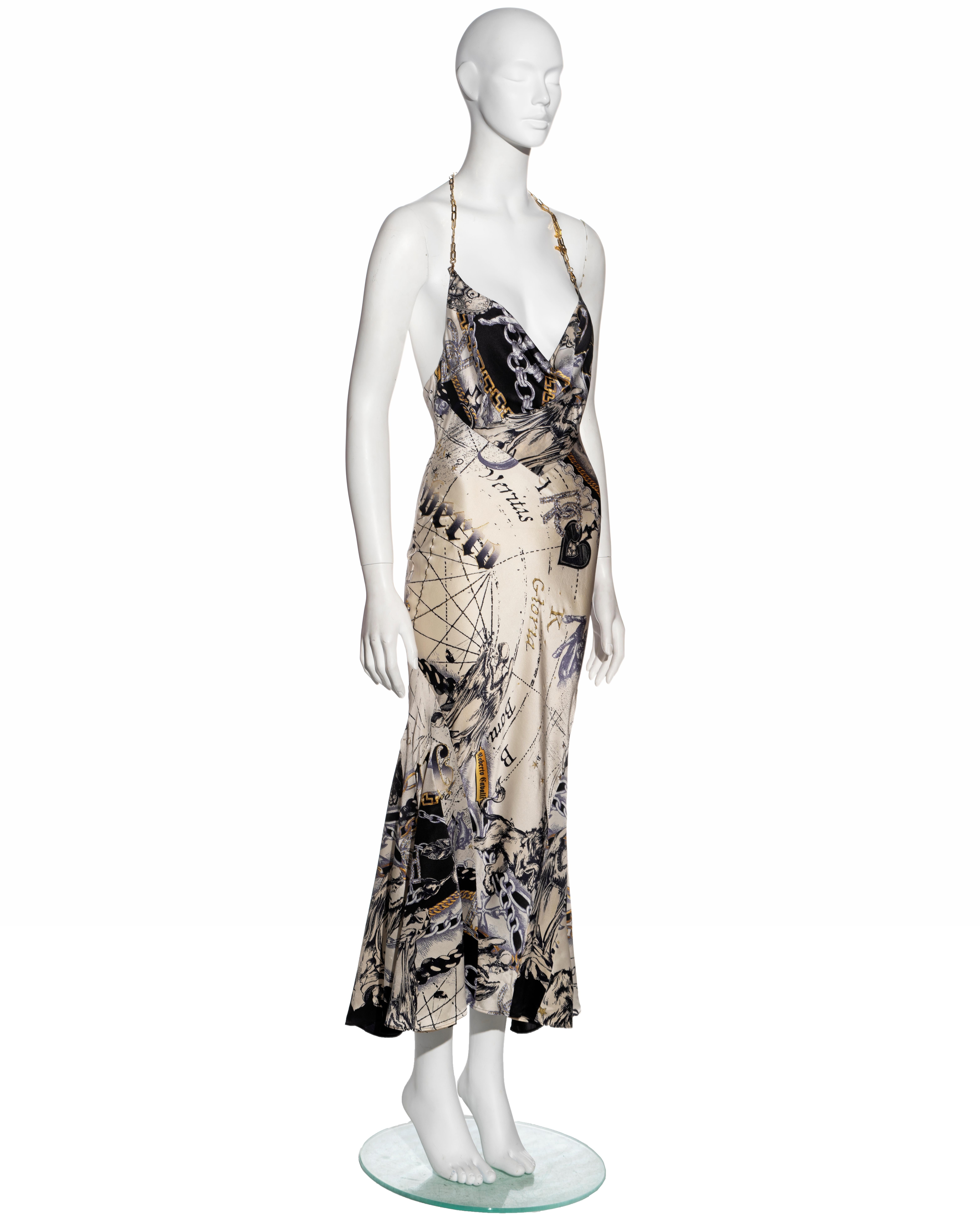 Roberto Cavalli cremefarbenes Abendkleid aus Seide mit Sternzeichenmuster und goldener Kette, fw 2003 Damen im Angebot