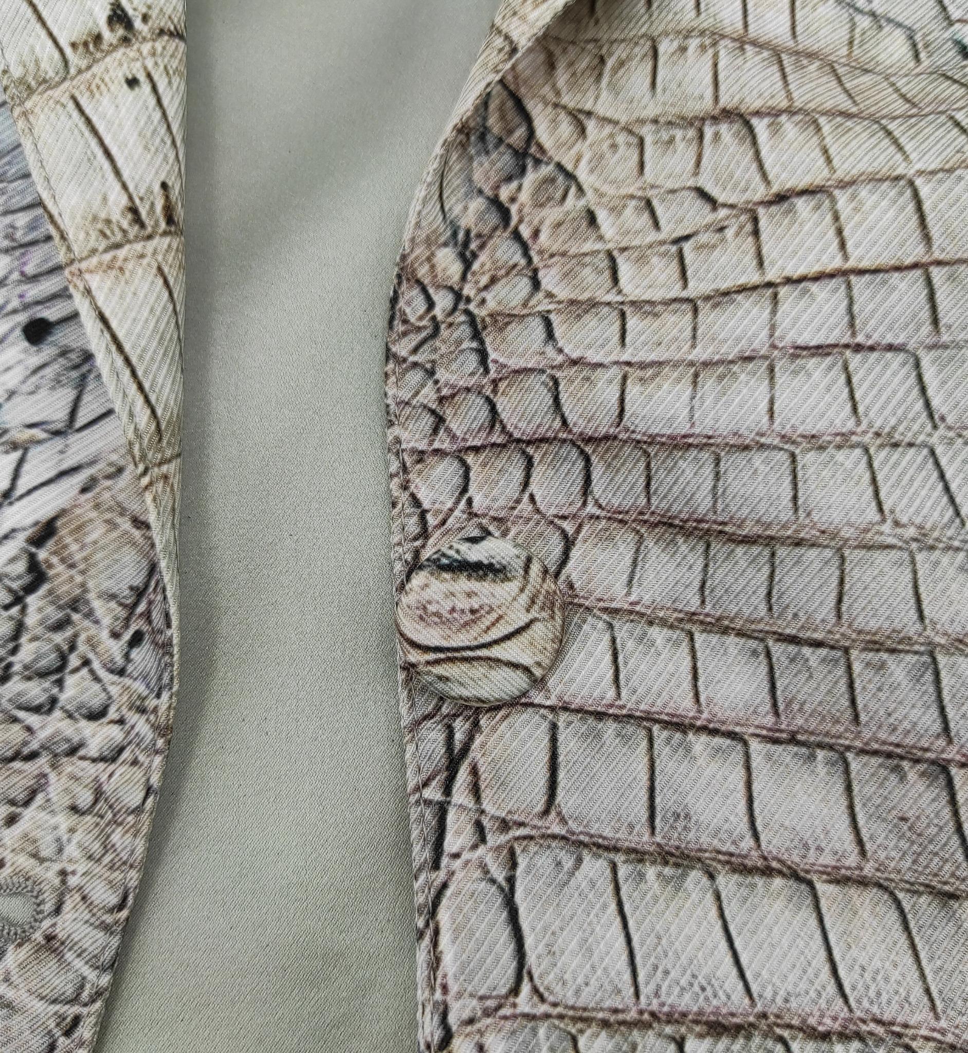 Roberto Cavalli blazer à lacets en soie imprimé crocodile en vente 1