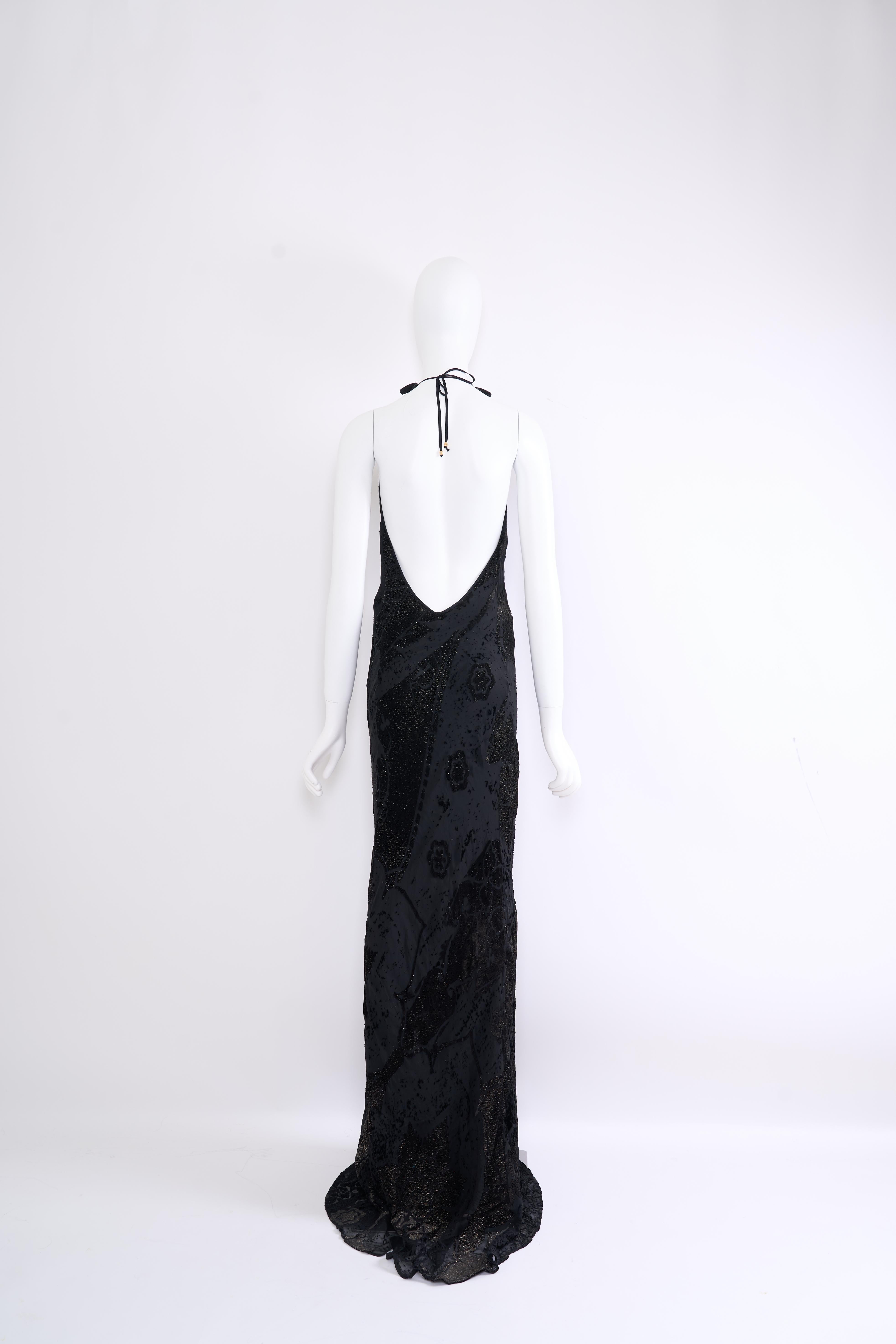 2004 Herbst Vintage Roberto Cavalli verschlingen Seide schwarz Kleid mit kleinen goldenen Details mit Perlen Halfter Riemen 

Größenangabe: M
Zustand: A ,Ausgezeichnet, nie getragen mit Etikett

Bitte nennen Sie den Copyright-Inhaber