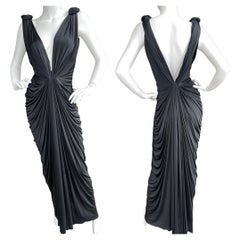 Roberto Cavalli Elegantes schwarzes Vintage-Abendkleid mit tiefem Ausschnitt und Rüschen