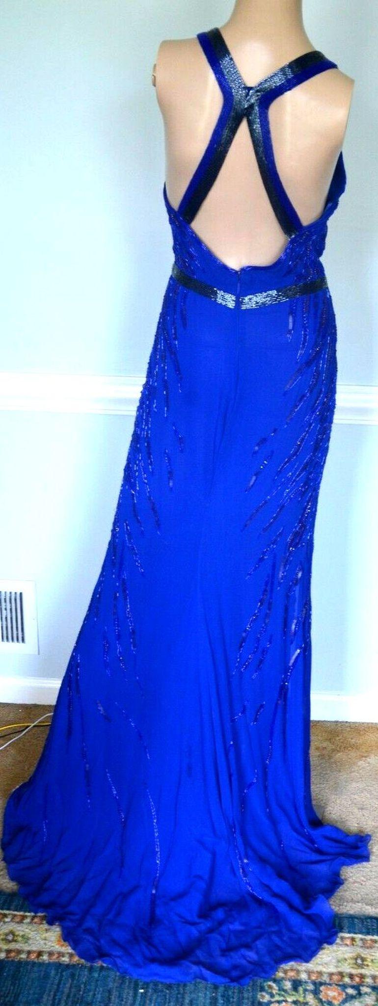 ROBERTO CAVALLI Embellished Blue Sequin Evening Gown Long Dress US 2 4 / IT 40 In Excellent Condition For Sale In Goshen, KY