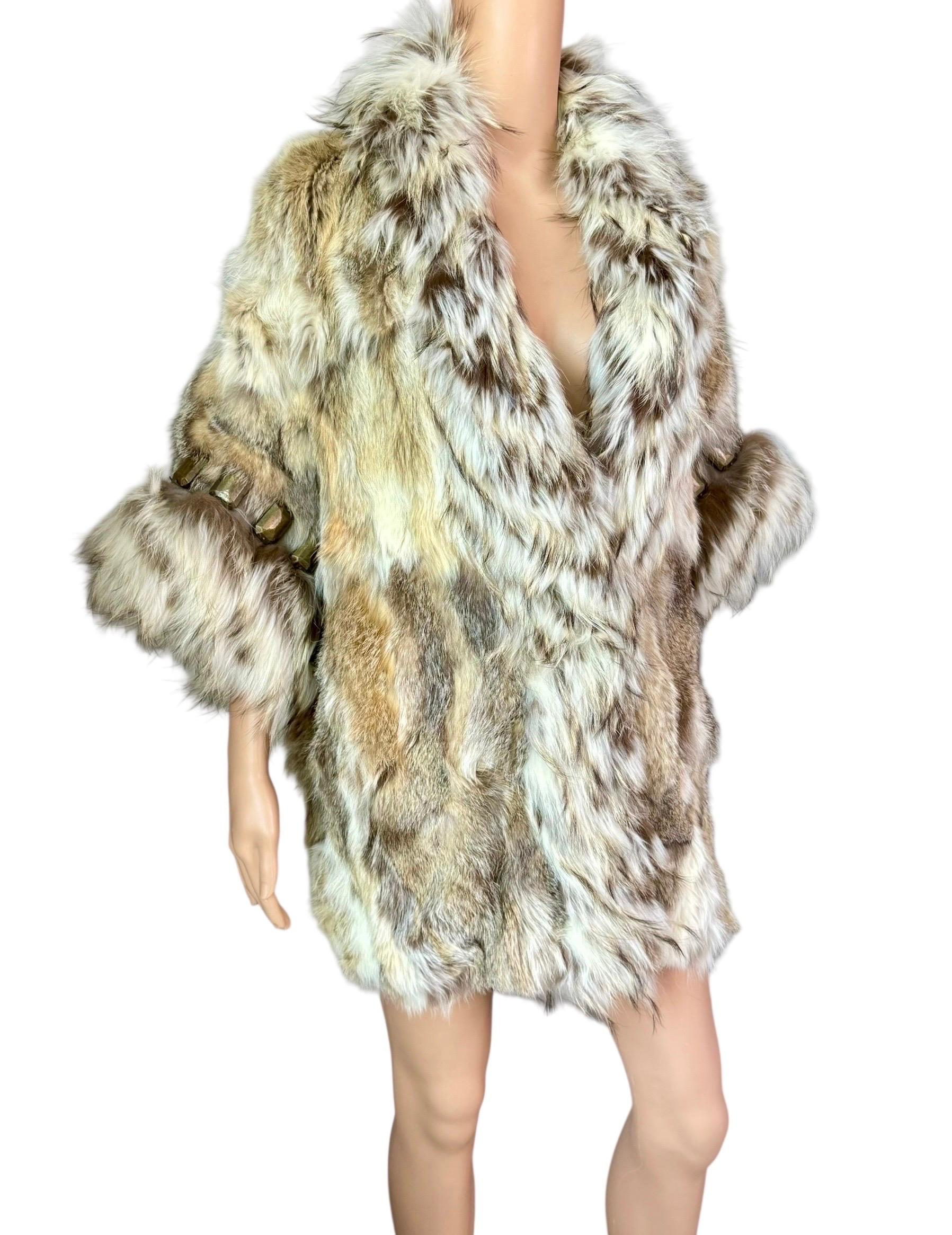 Beige Roberto Cavalli - Giacca a mantello in pelliccia di pecora di volpe impreziosita da borchie - Coates in vendita