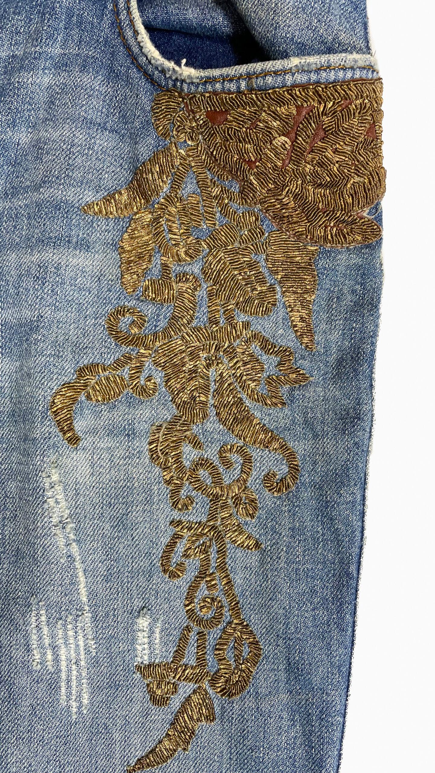 Roberto Cavalli bestickte Jeans, 2000er Jahre im Angebot 3