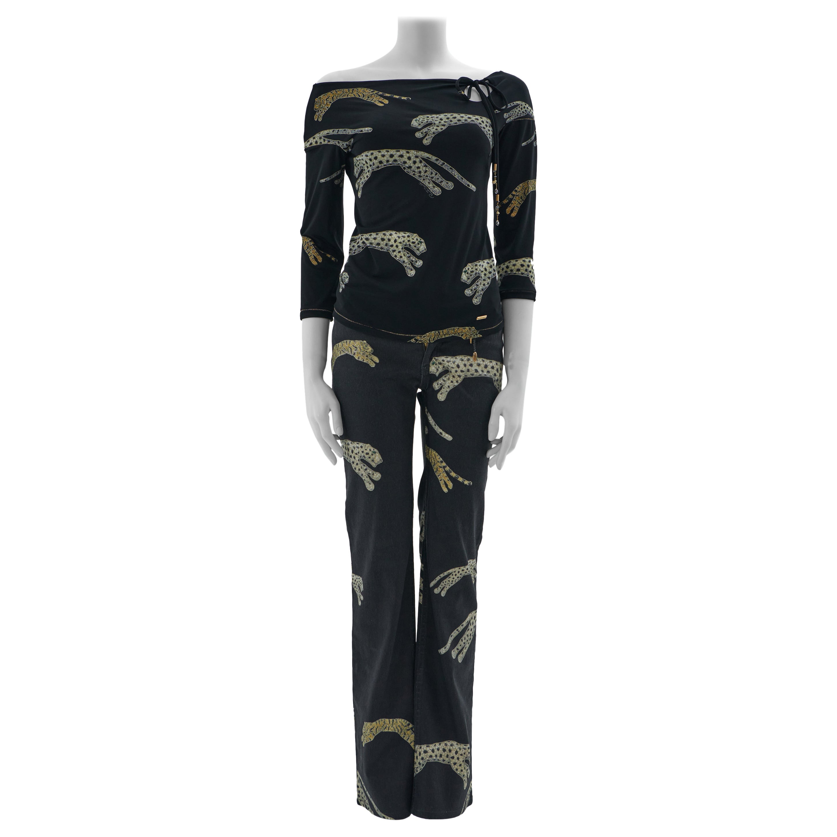 Roberto Cavalli A/I 2002 Set di pantaloni neri con stampa di leopardi e tigri in vendita