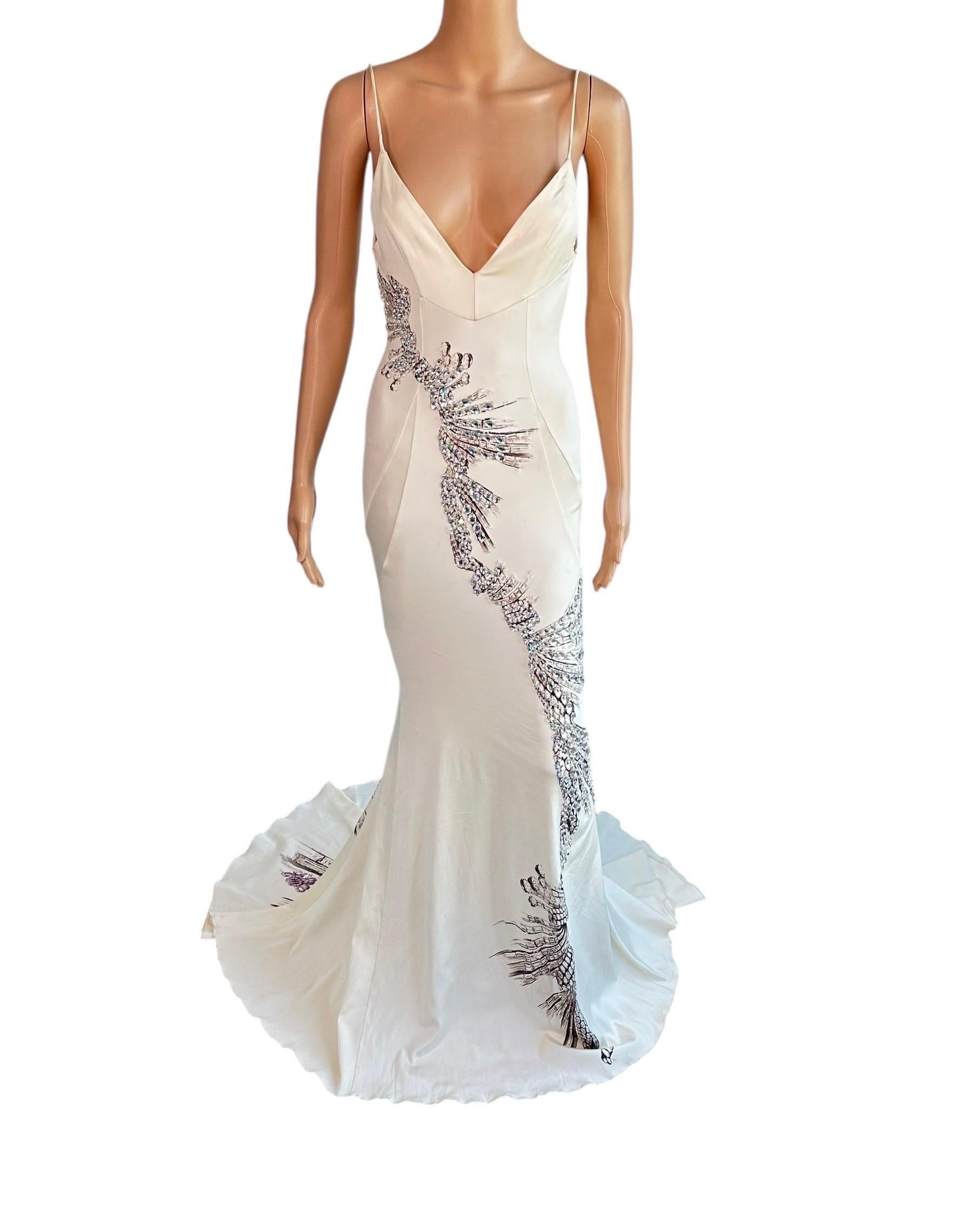 Roberto Cavalli F/W 2002 Runway Crystal Embellished Plunging Train Maxi Evening Dress Gown

Look 63 from the Roberto Cavalli Fall 2002 Runway.

Size: Small

Condition: unworn with original tags but there are some light discolorations throughout due