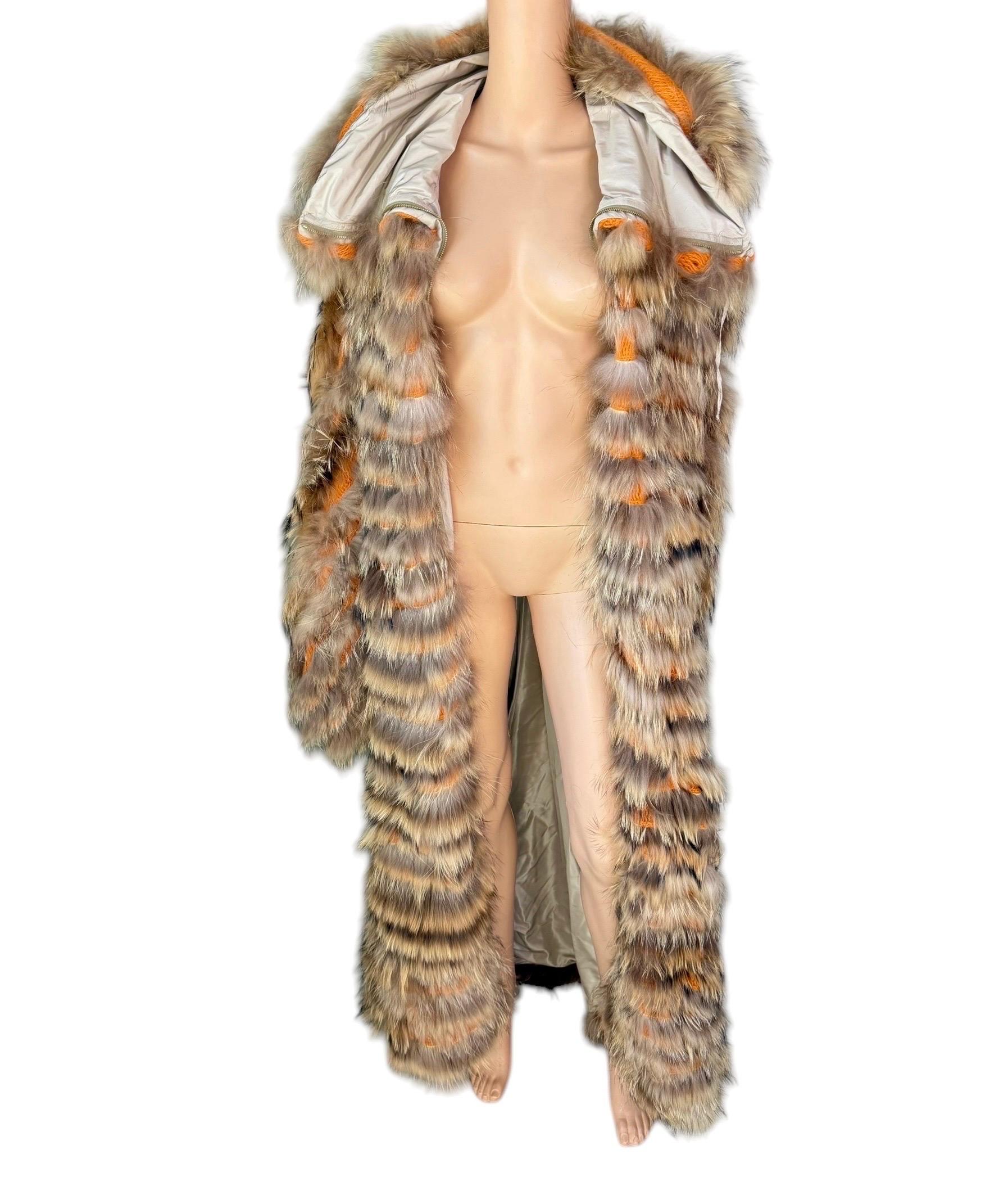 Roberto Cavalli A/I 2002 Passerella Non Indossato Colletto Completo Cerniera Maglia Pelliccia in vendita 13