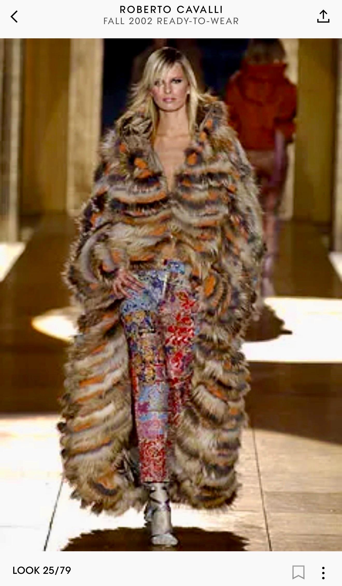 Roberto Cavalli A/I 2002 Passerella Non Indossato Colletto Completo Cerniera Maglia Pelliccia in vendita 15