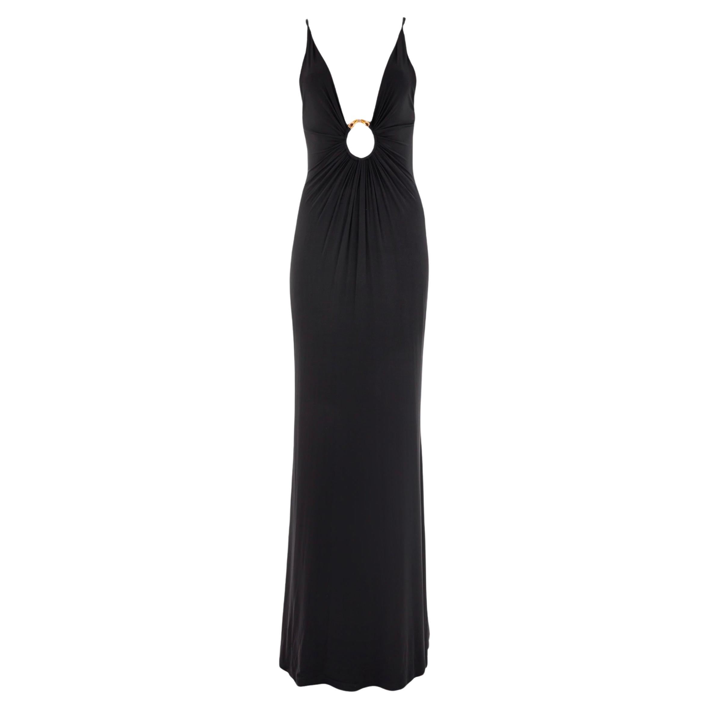 Roberto Cavalli F/W 2005 vestido negro de tirantes con anillo de serpiente dorado
