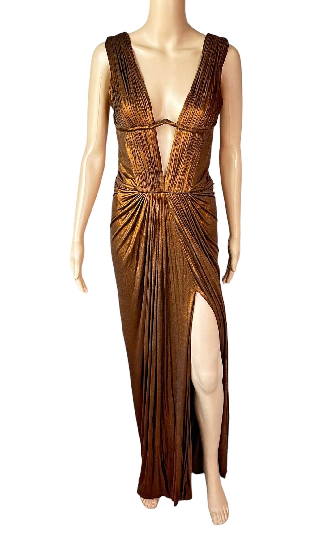 Roberto Cavalli F/W 2007 Metallic Plunging Neckline Open Back Evening Dress Gown In Good Condition For Sale In Naples, FL