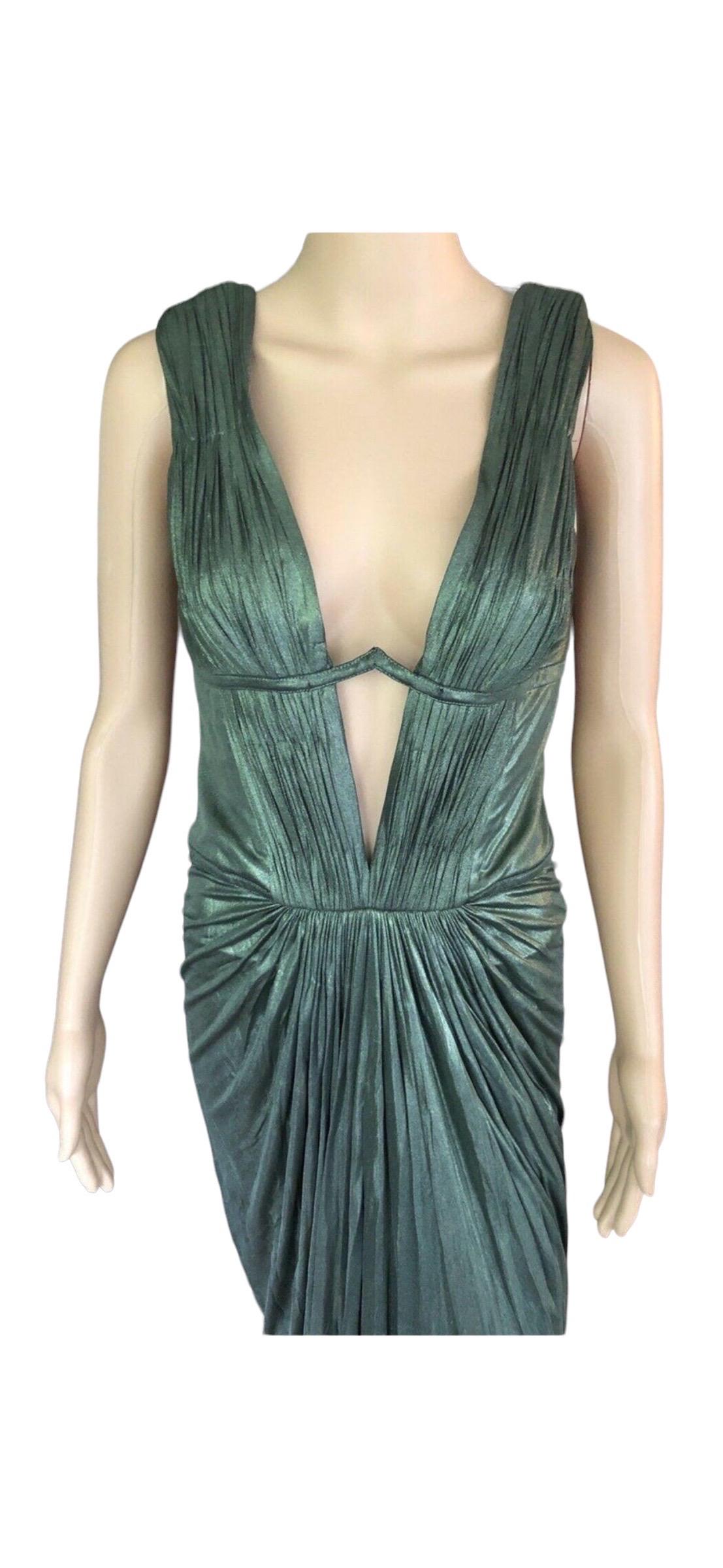 Roberto Cavalli F/W 2007 Runway Metallic Plunging Neckline Open Back Dress Gown In Good Condition For Sale In Naples, FL