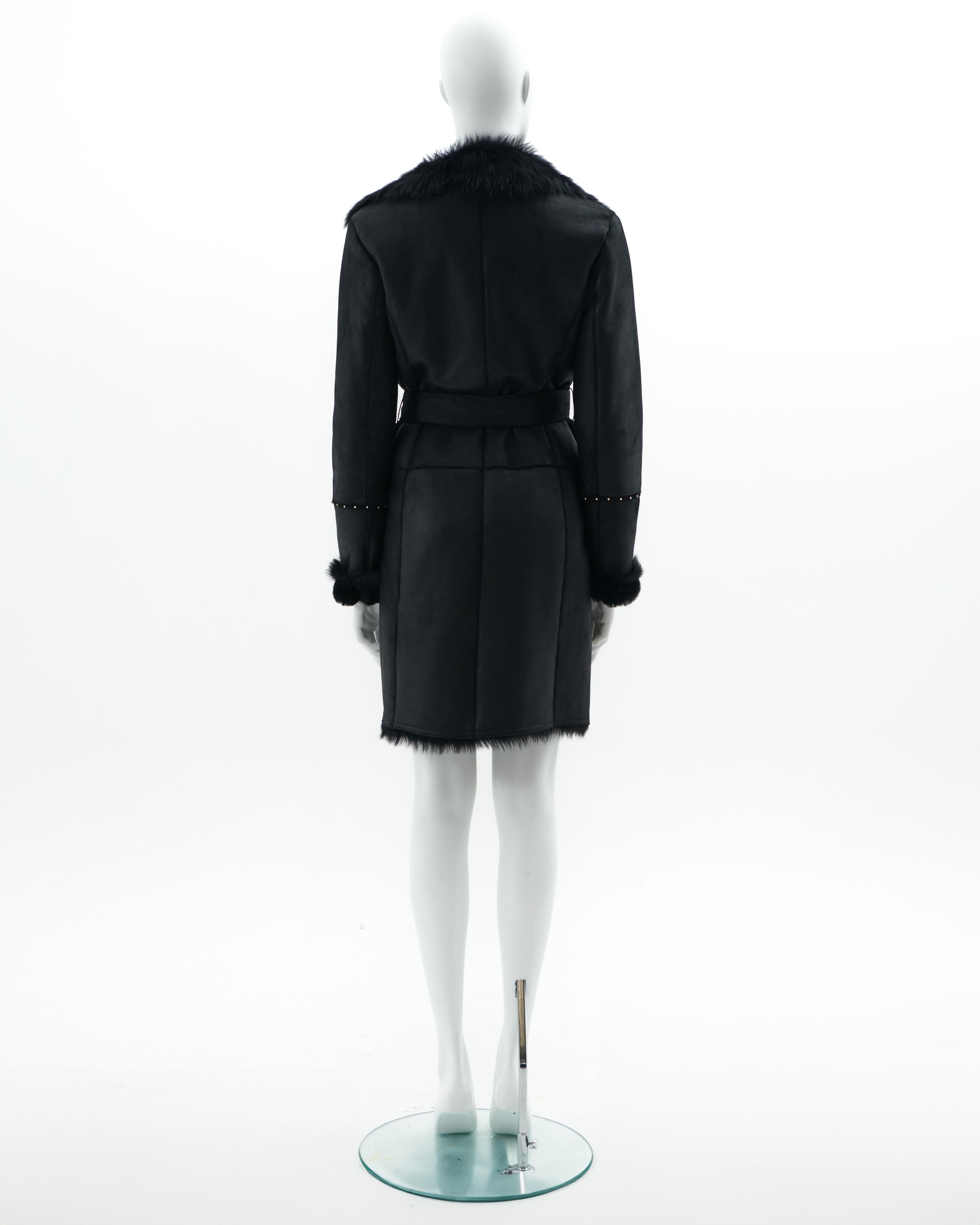 Roberto Cavalli F/W 2010 Black sheepskin stud coat  In Excellent Condition For Sale In Milano, IT