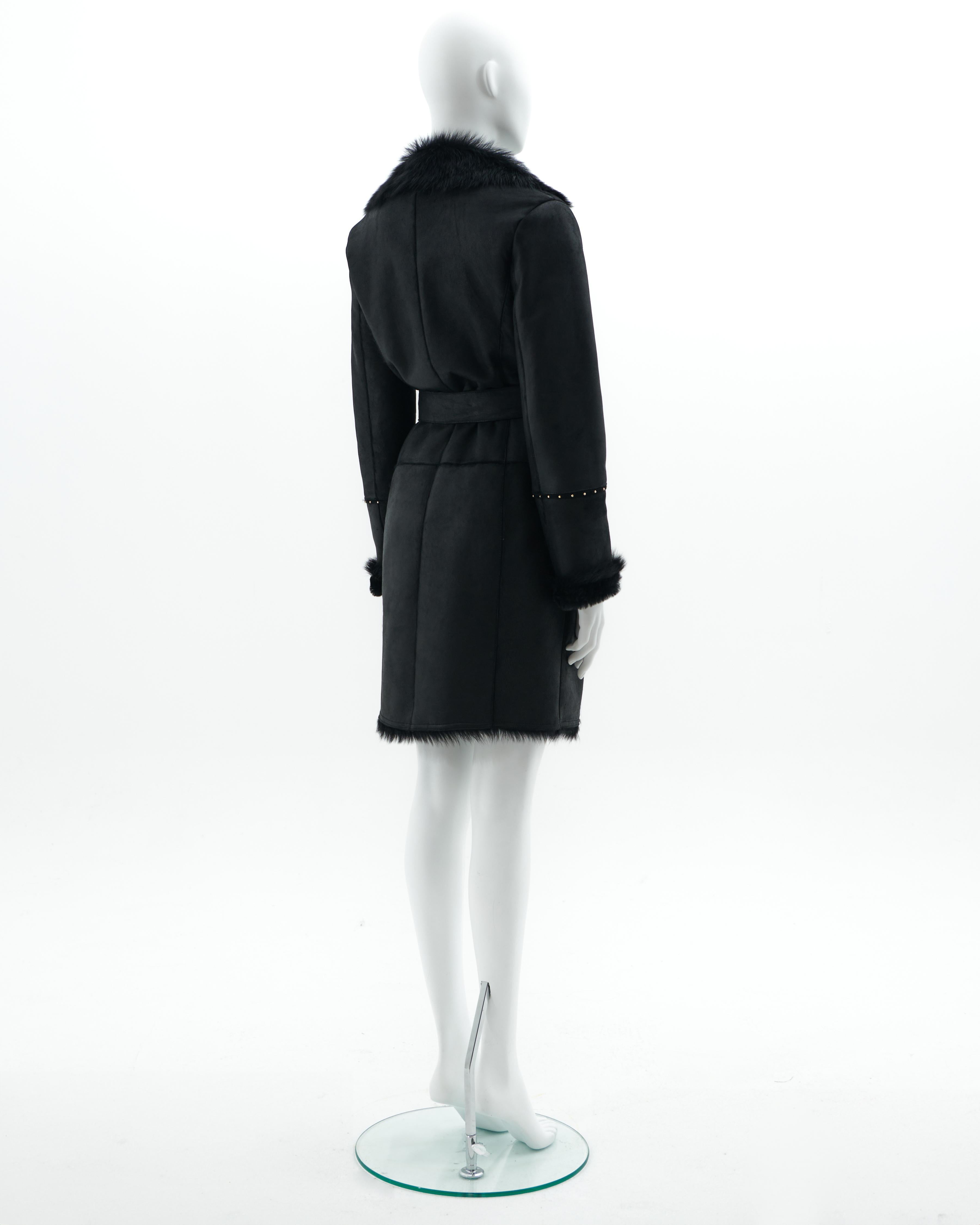 Roberto Cavalli F/W 2010 Manteau à clous en peau de mouton noire  Pour femmes en vente