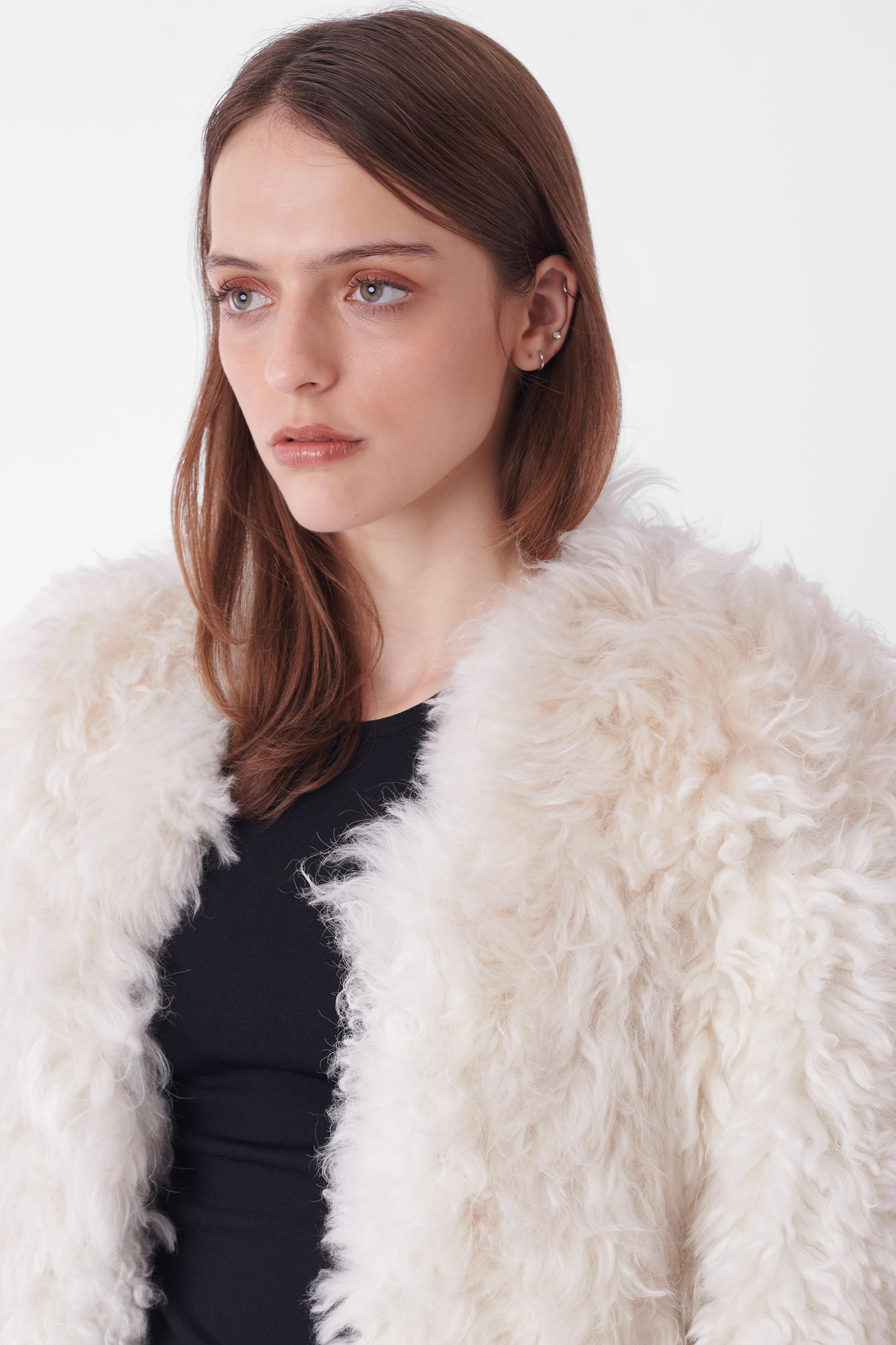 Beige Roberto Cavalli  F/W 2014 Runway Manteau en peau de mouton crème avec doublure imprimée zébrée en vente