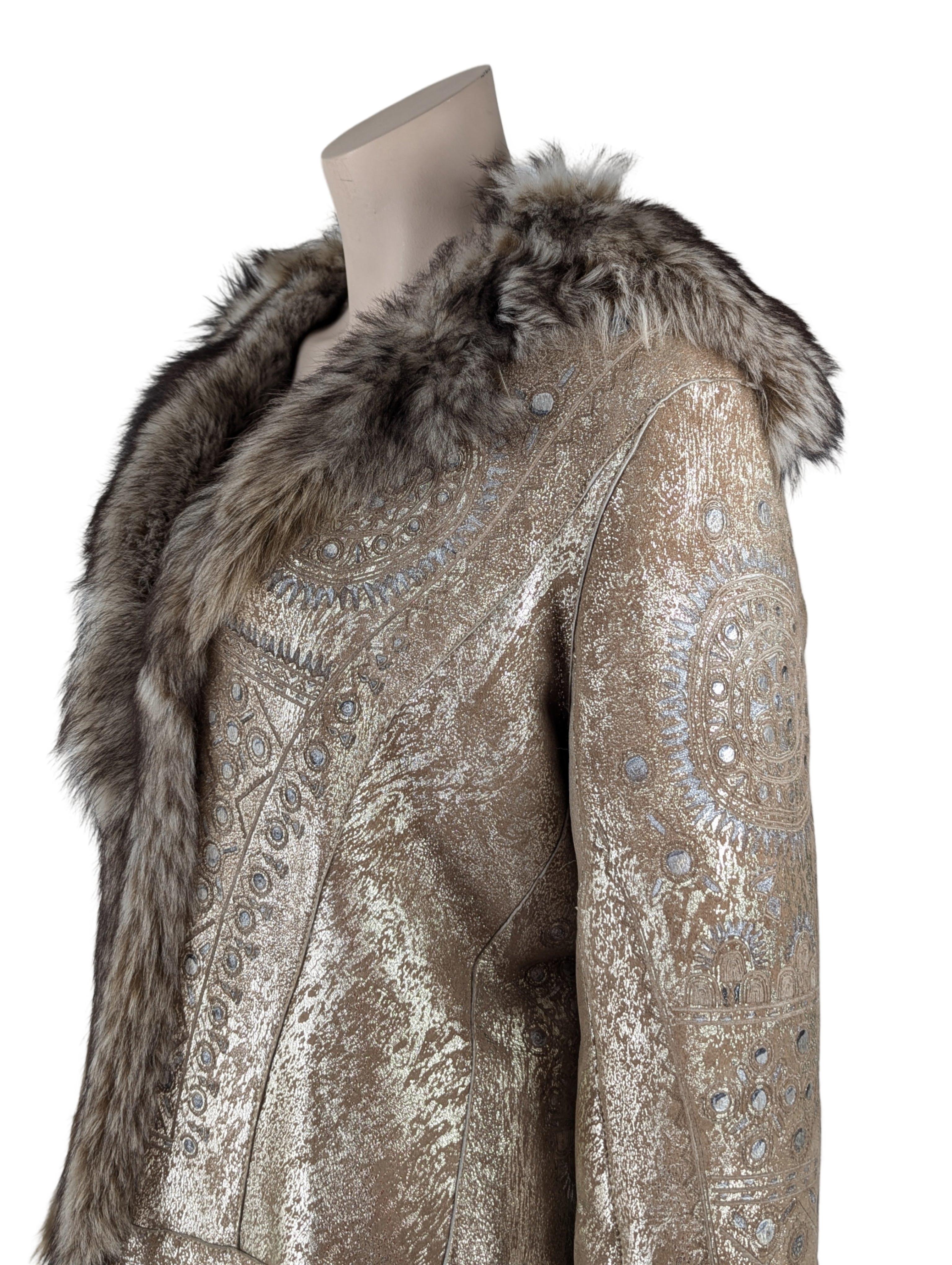 Roberto Cavalli Autunno 2006 Pelliccia impreziosita d'oro in vendita 7