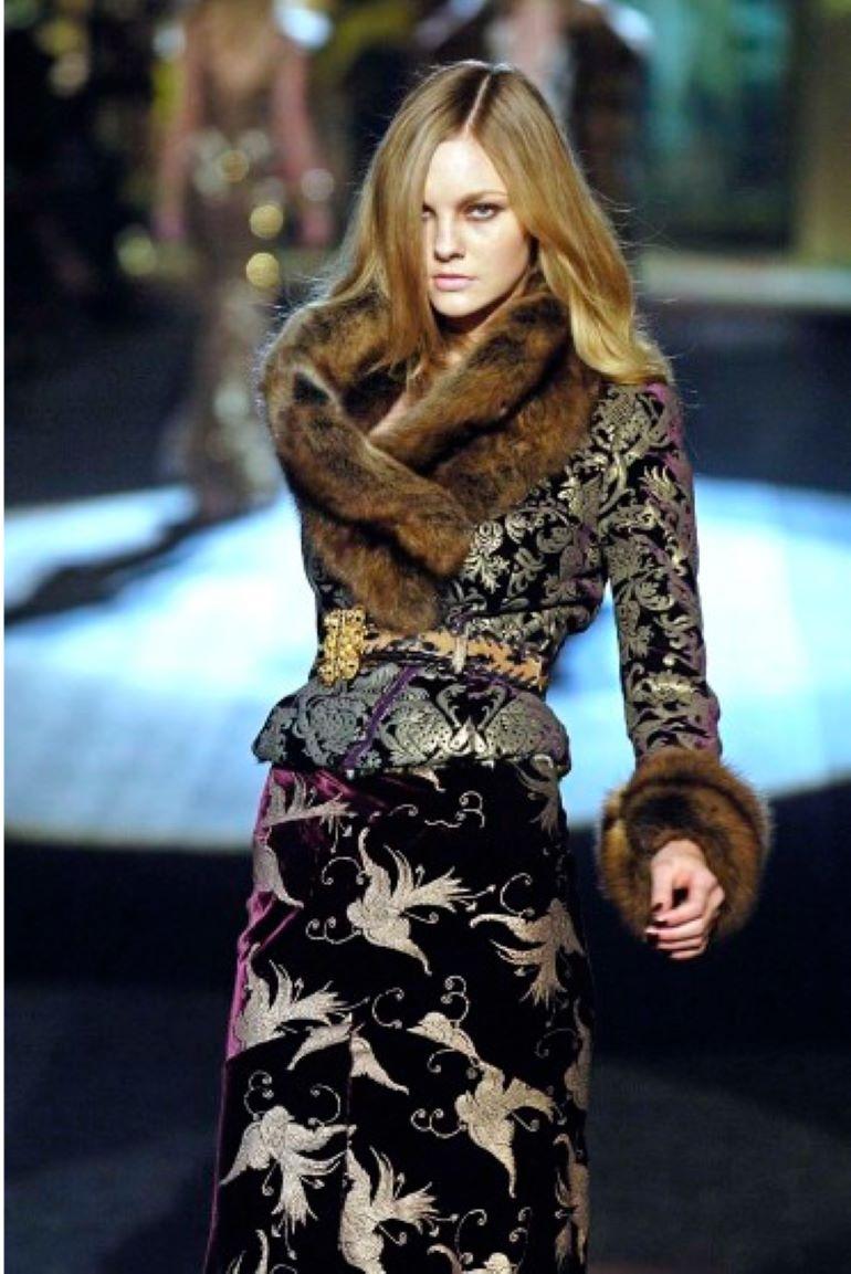 Roberto Cavalli Autunno 2006 Pelliccia impreziosita d'oro in vendita 9