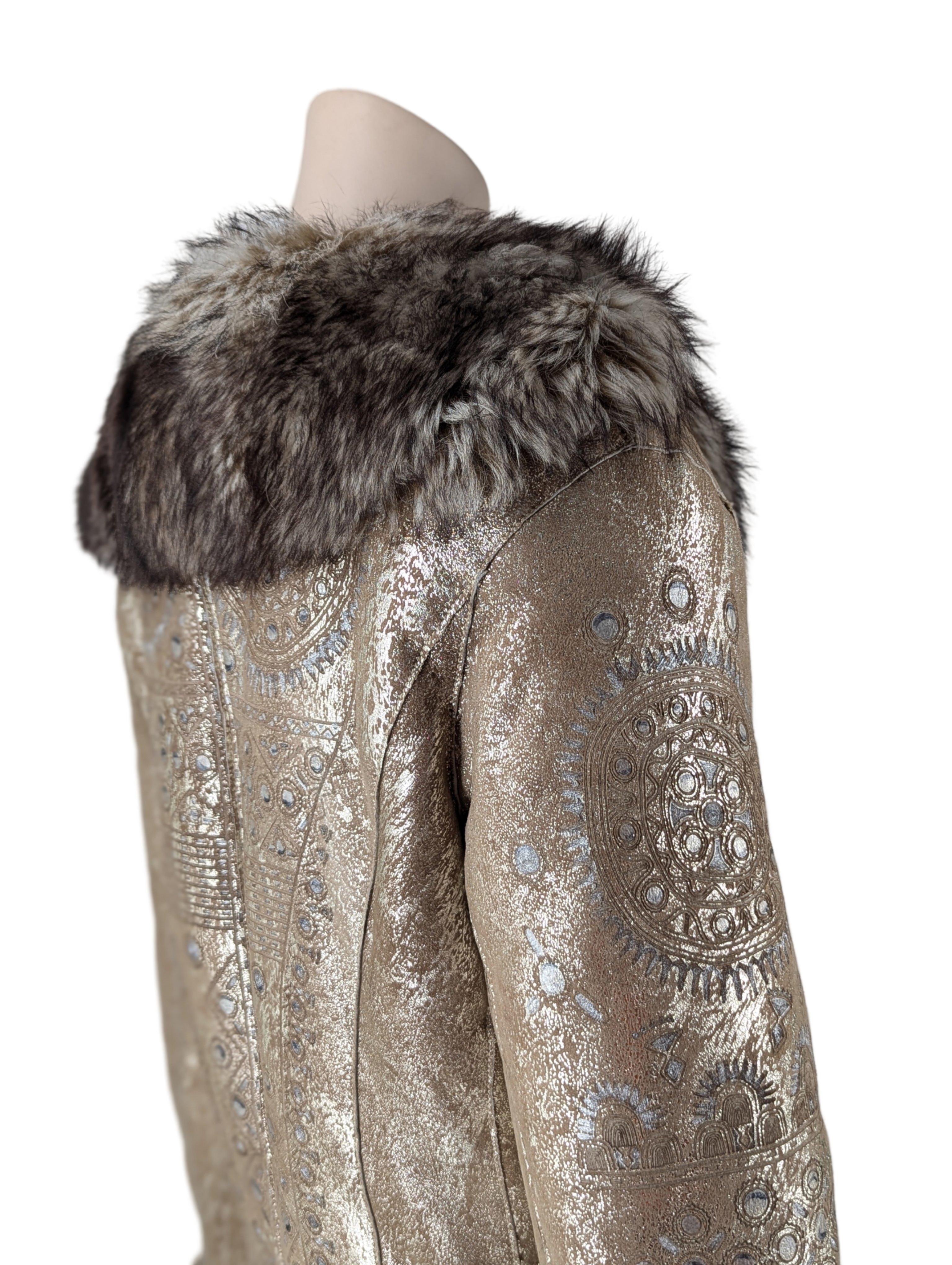 da uomo o donna Roberto Cavalli Autunno 2006 Pelliccia impreziosita d'oro in vendita