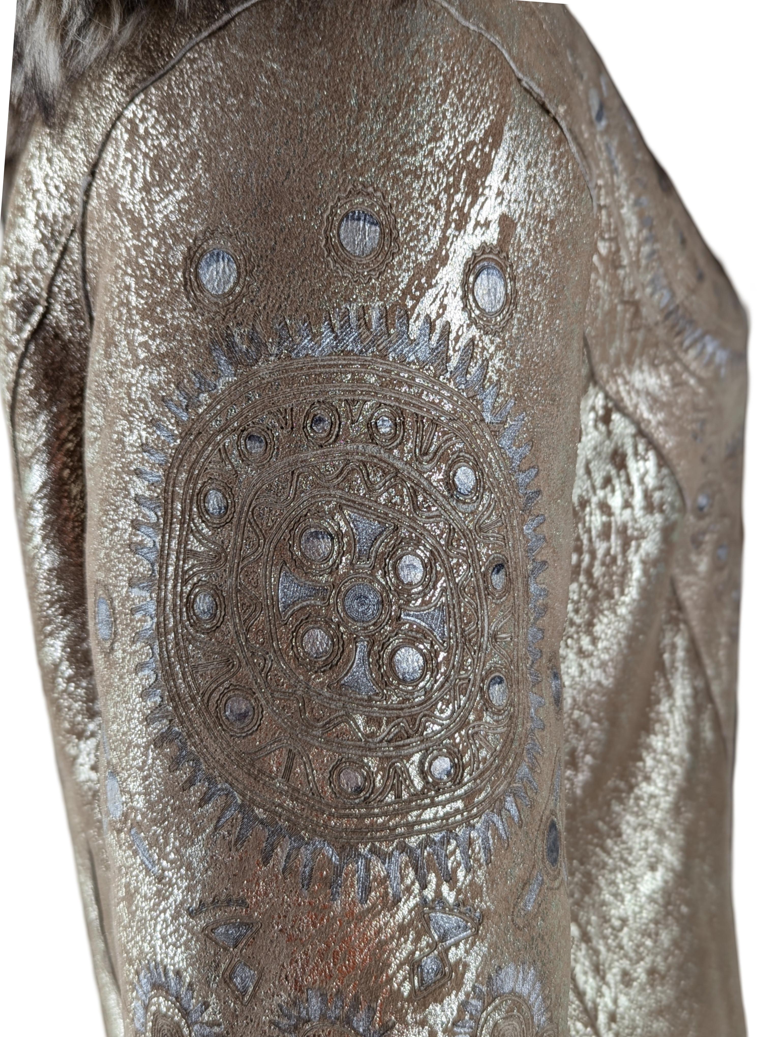 Roberto Cavalli Autunno 2006 Pelliccia impreziosita d'oro in vendita 3