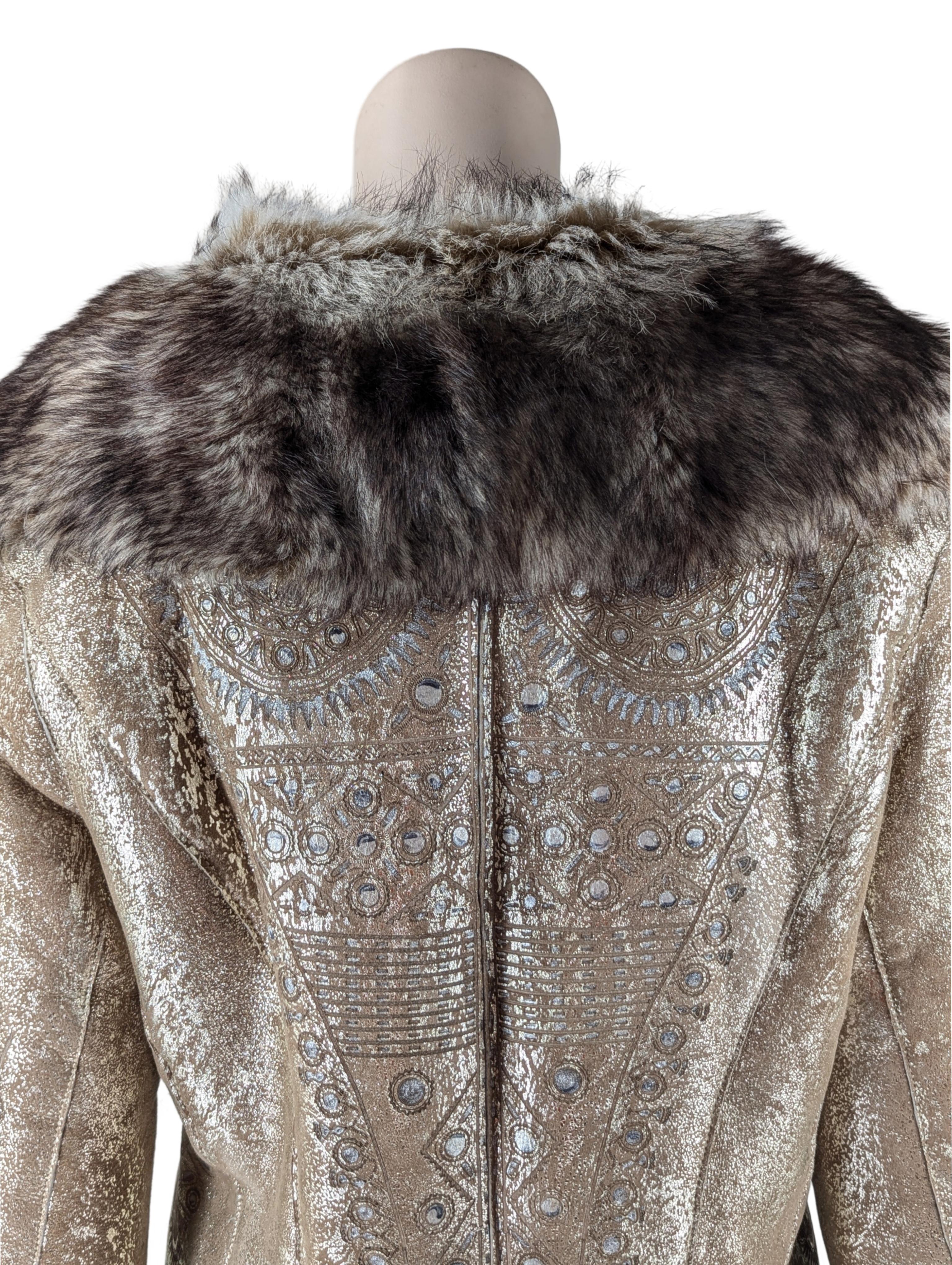 Roberto Cavalli Autunno 2006 Pelliccia impreziosita d'oro in vendita 4