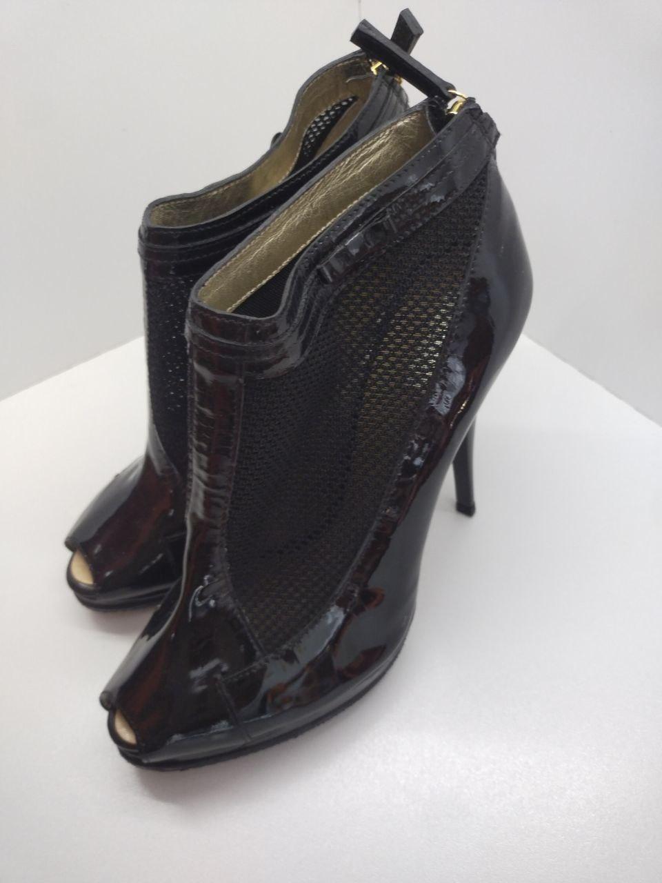 ROBERTO CAVALLI Fall 2008 Ready-to-Wear Collection BOOTS For Sale 13