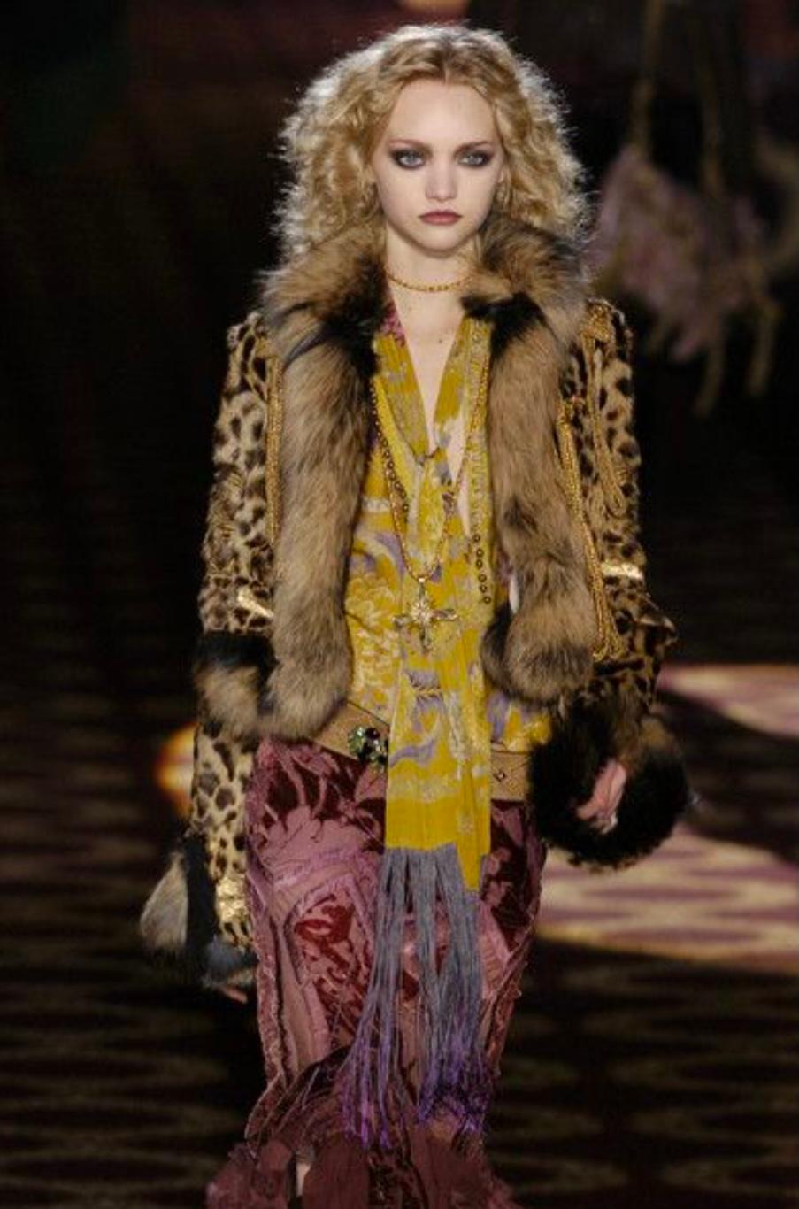Roberto Cavalli - Giacca di pelliccia stampata in denim Autunno/Inverno 2001 in vendita 10