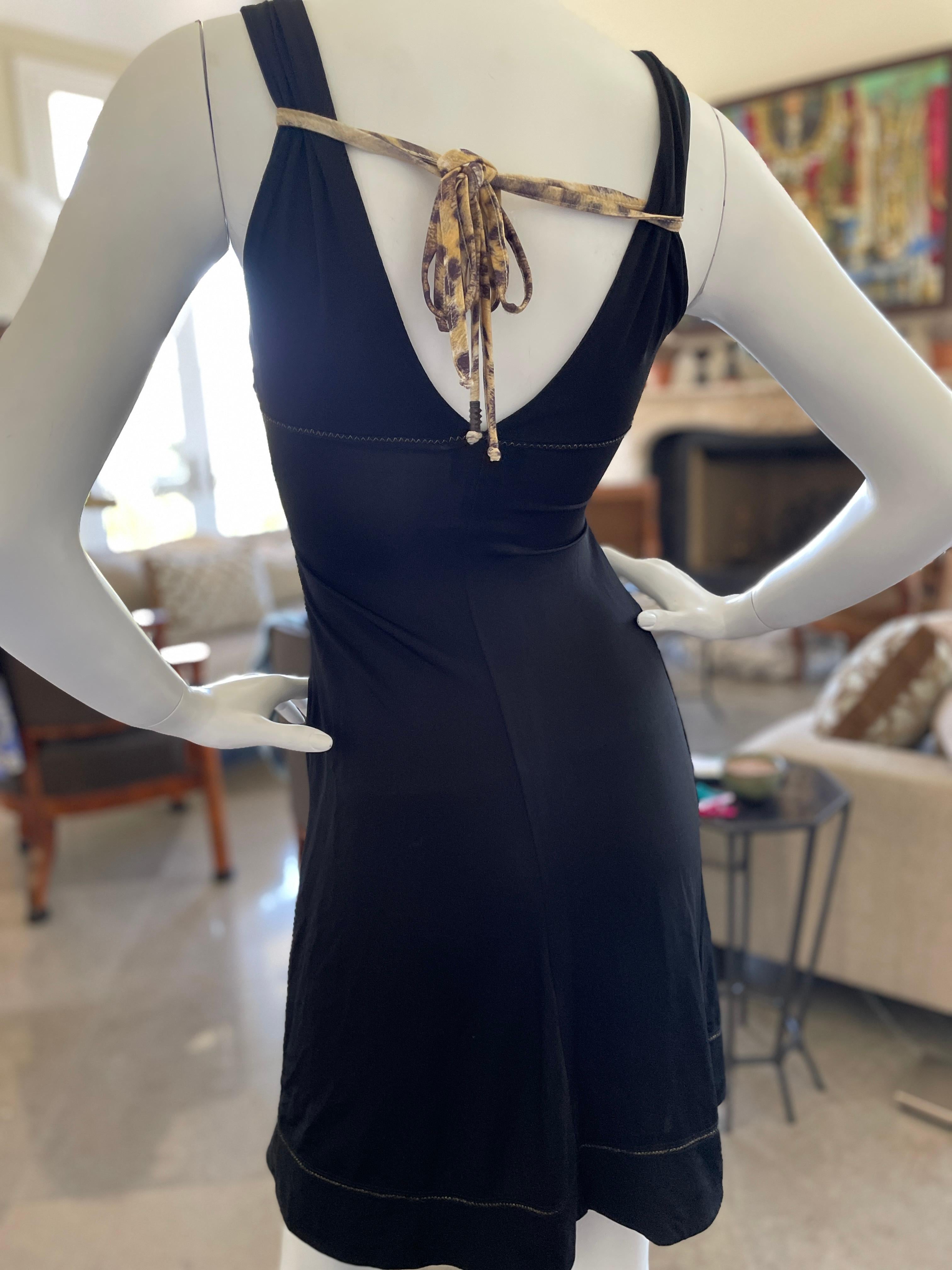 Roberto Cavalli für Just Cavalli Schwarzes Kleid mit goldener Kante und Messingringen im Angebot 4