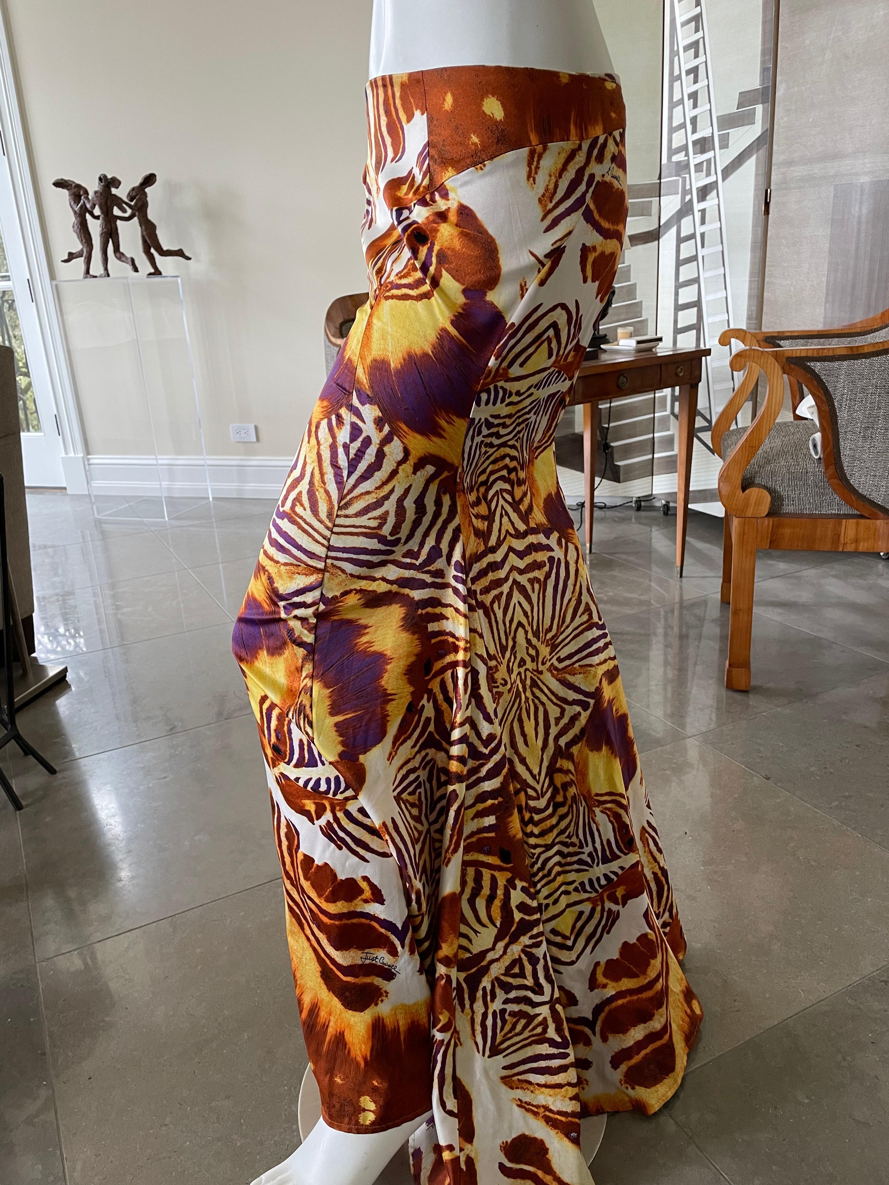 Roberto Cavalli for Just Cavalli Wonderful Vintage Animal Print Fishtail Mermaid Skirt
 Please use the zoom feature to see all the great details.
Size 40
 Waist 30