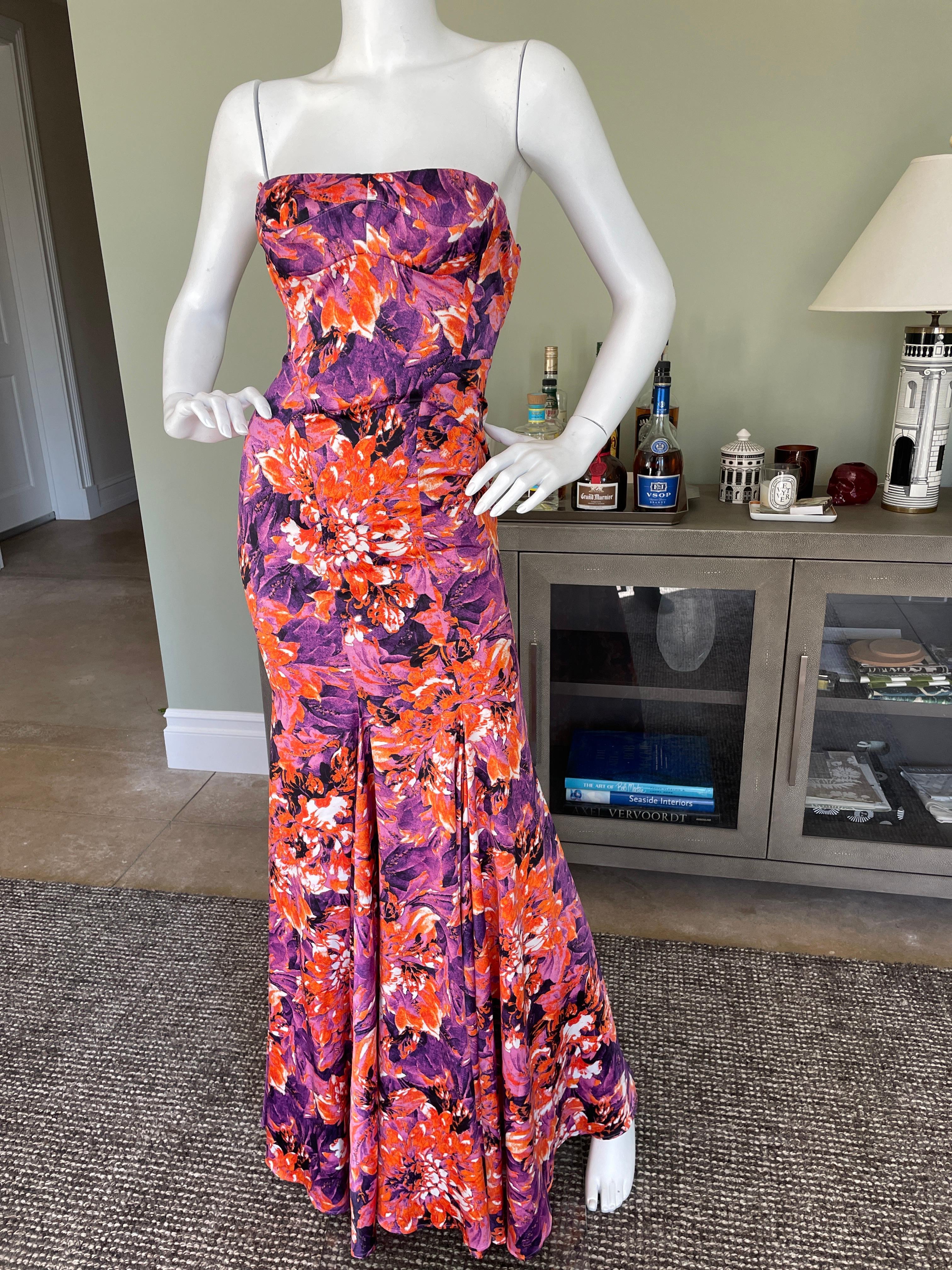 Just Cavalli Vintage Fishtail Mermaid Evening Dress from Roberto Cavalli.
This is new with tags, however the detachable straps have been removed.
Size 40 , runs small
Bust 30