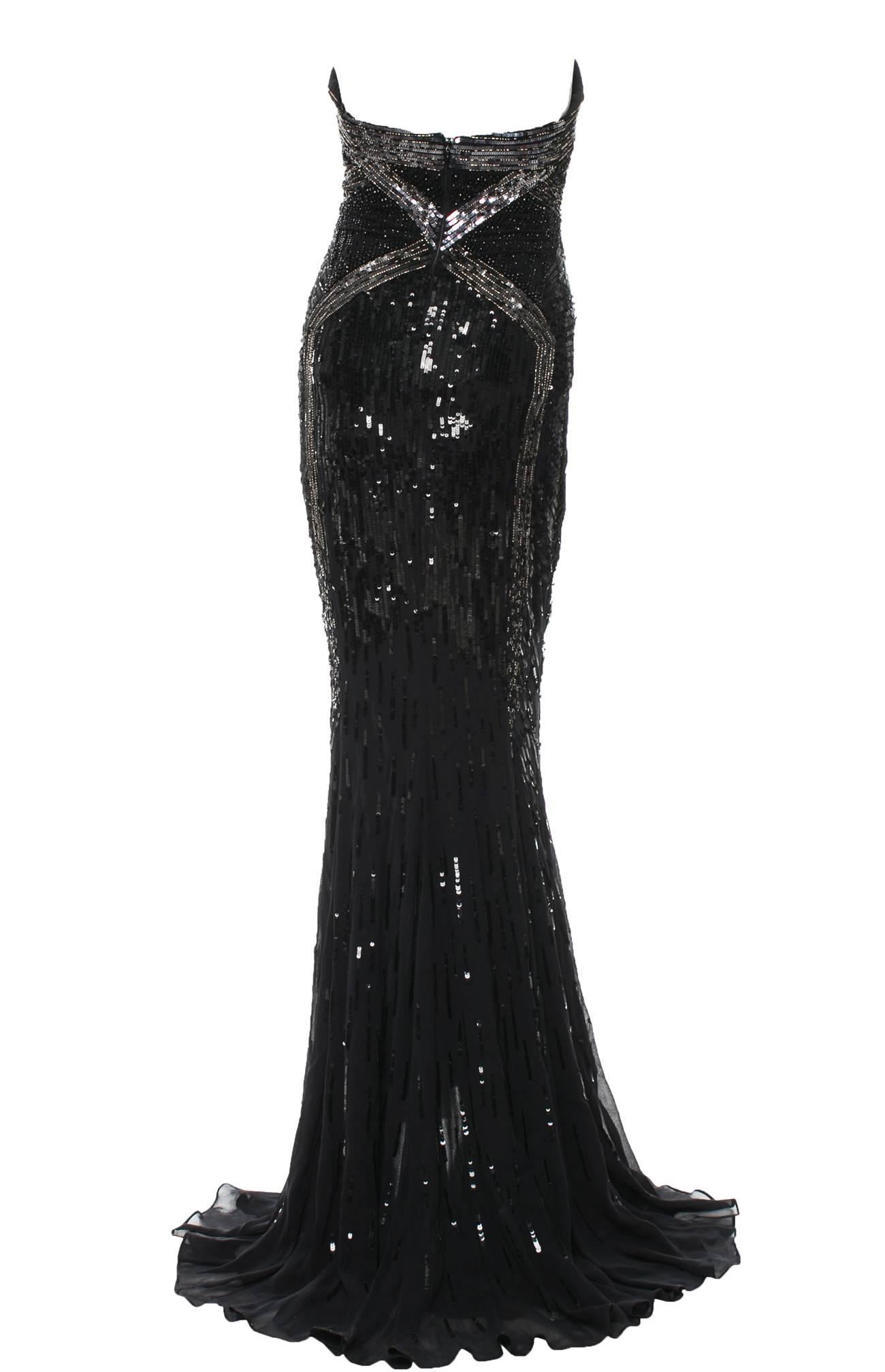 ROBERTO CAVALLI Embellished Black Dress Gown
Italian Size 40 - US 4
100% Silk, Beads & Sequins Embellished,  Corset  Insert, Fully Lined.
Made in Italy
New without Tag.