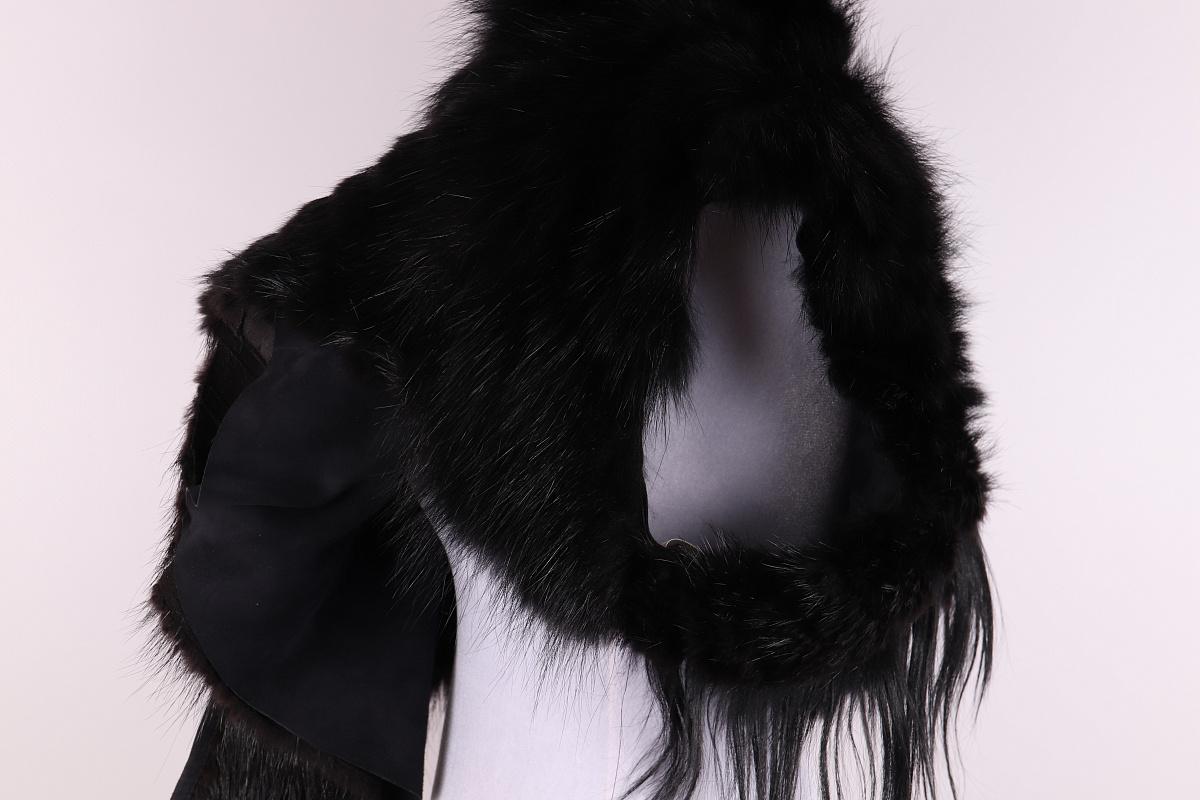 Mantella di pelliccia Roberto Cavalli

taglia 40

Le condizioni sono eccellenti

manichino 84,5 cm x 62 cm x 91 cm manichino 33,35 in x 24,49 in x 35,79 in
