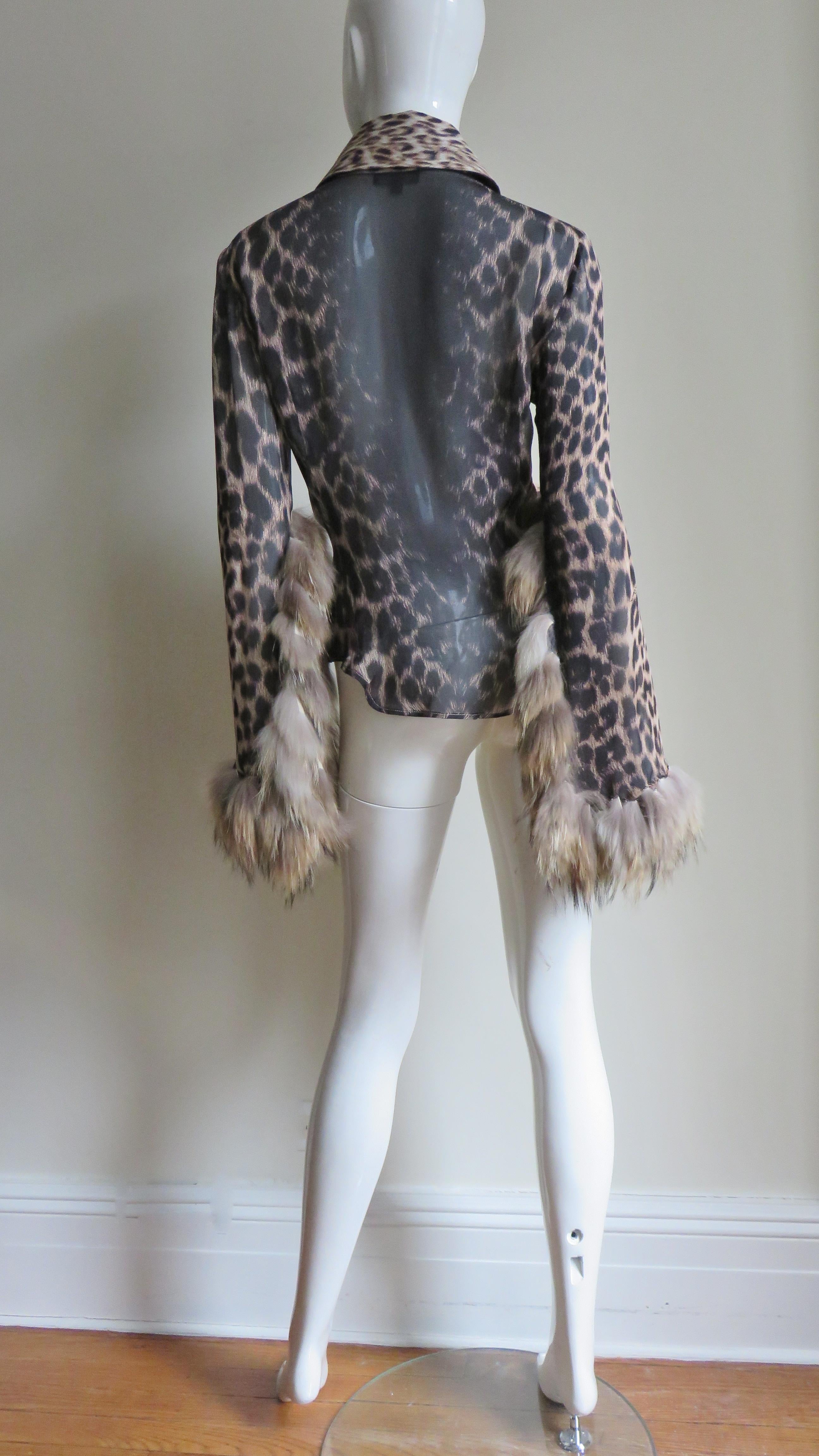 Roberto Cavalli Leopard Print Silk Shirt with Fur Trim Sleeves 3