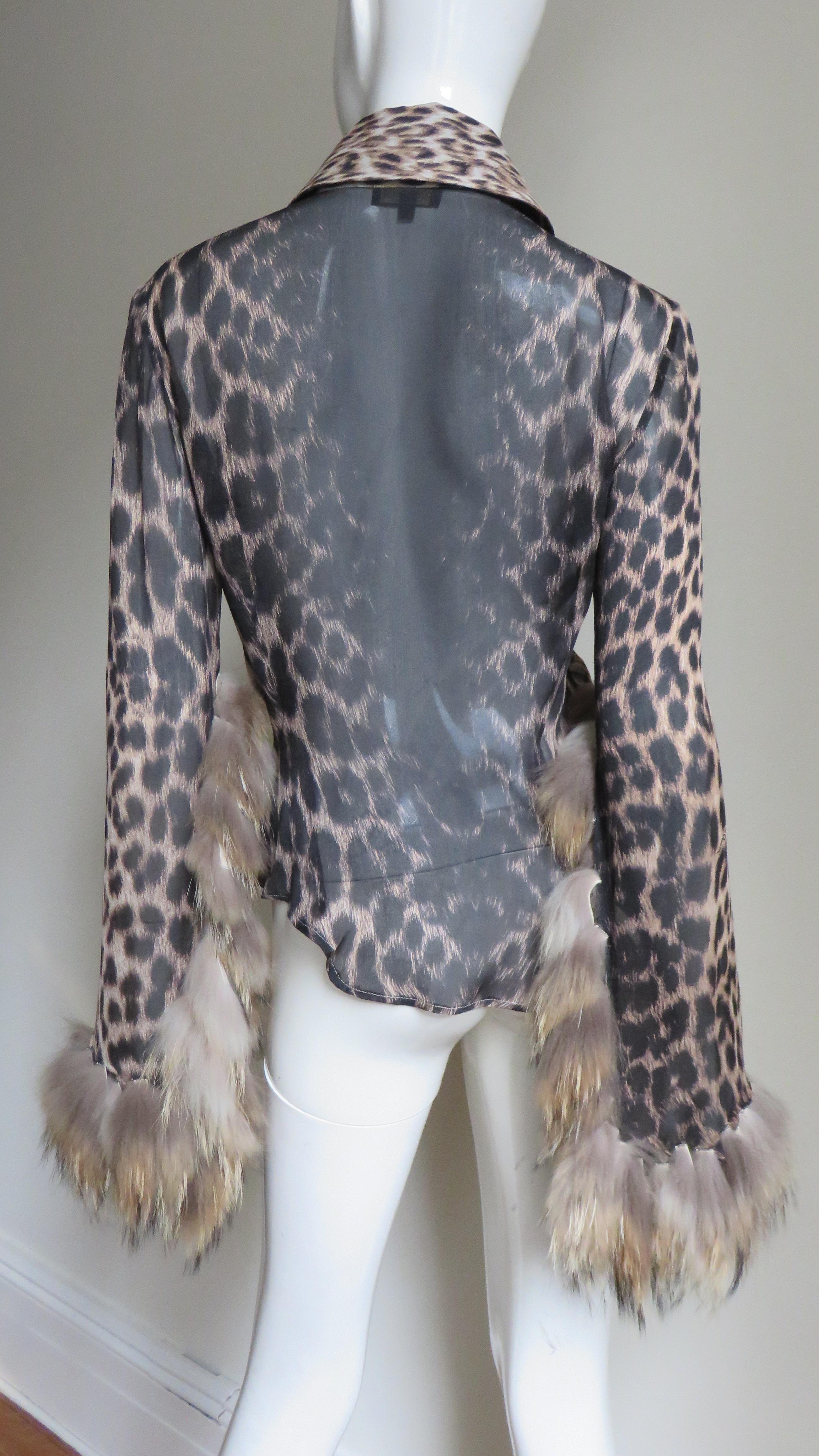 Roberto Cavalli Leopard Print Silk Shirt with Fur Trim Sleeves 4
