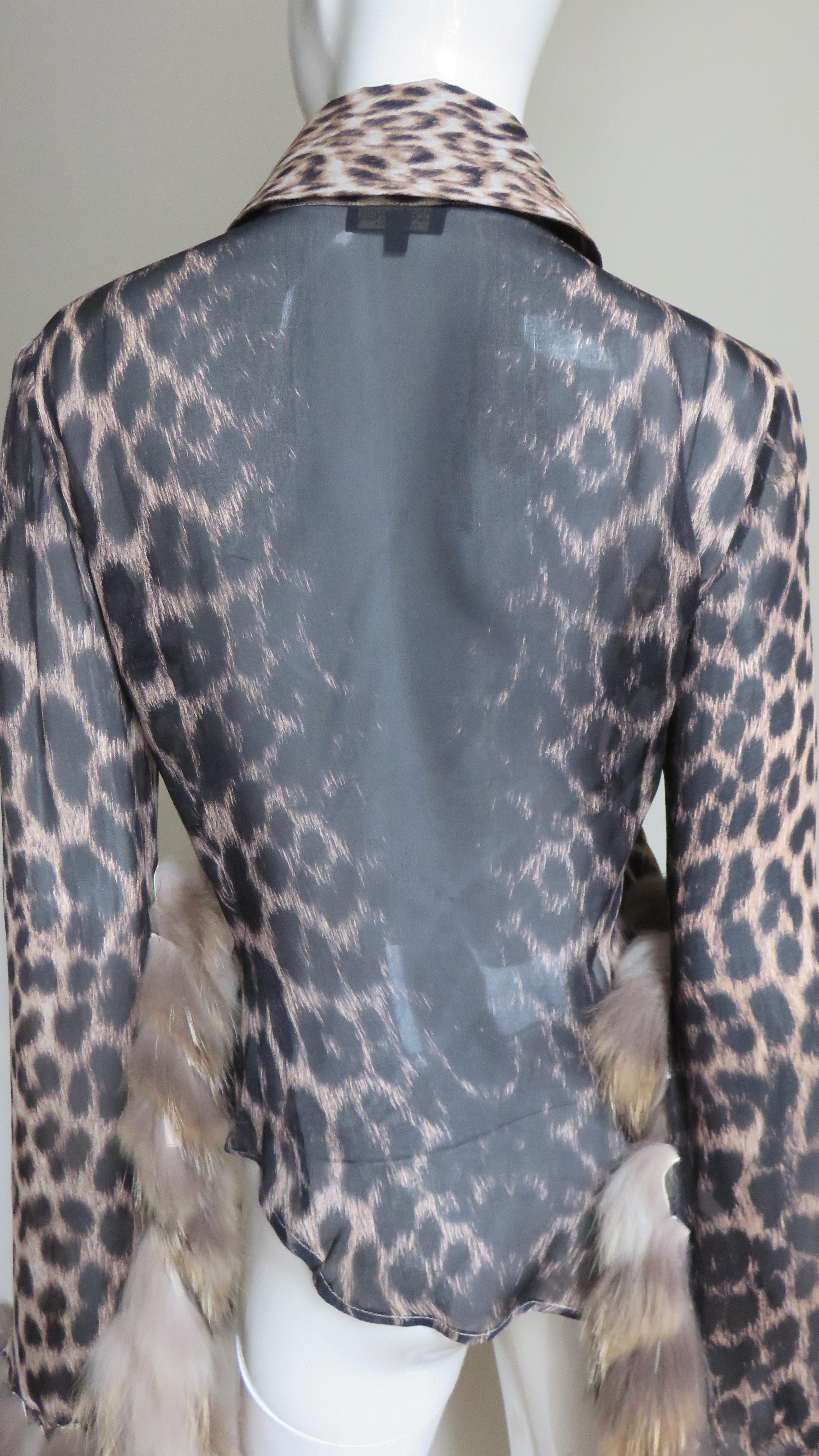Roberto Cavalli Leopard Print Silk Shirt with Fur Trim Sleeves 5