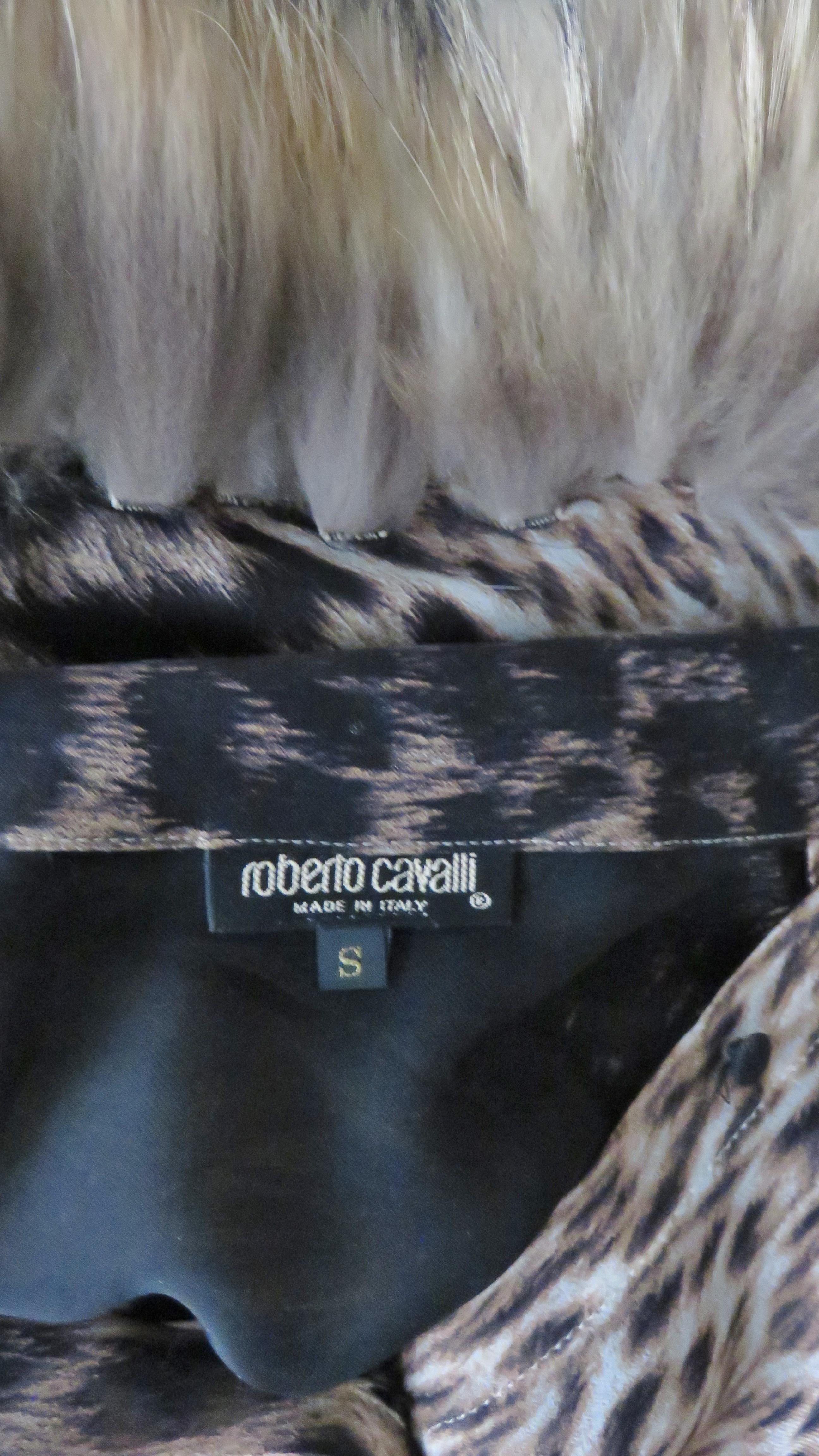 Roberto Cavalli Leopard Print Silk Shirt with Fur Trim Sleeves 9