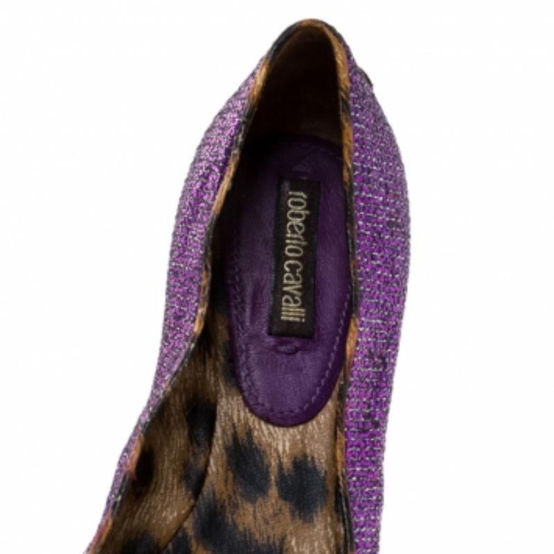 Roberto Cavalli Glitterstoff Slip On Loafers Größe 36 im Zustand „Gut“ im Angebot in Dubai, Al Qouz 2