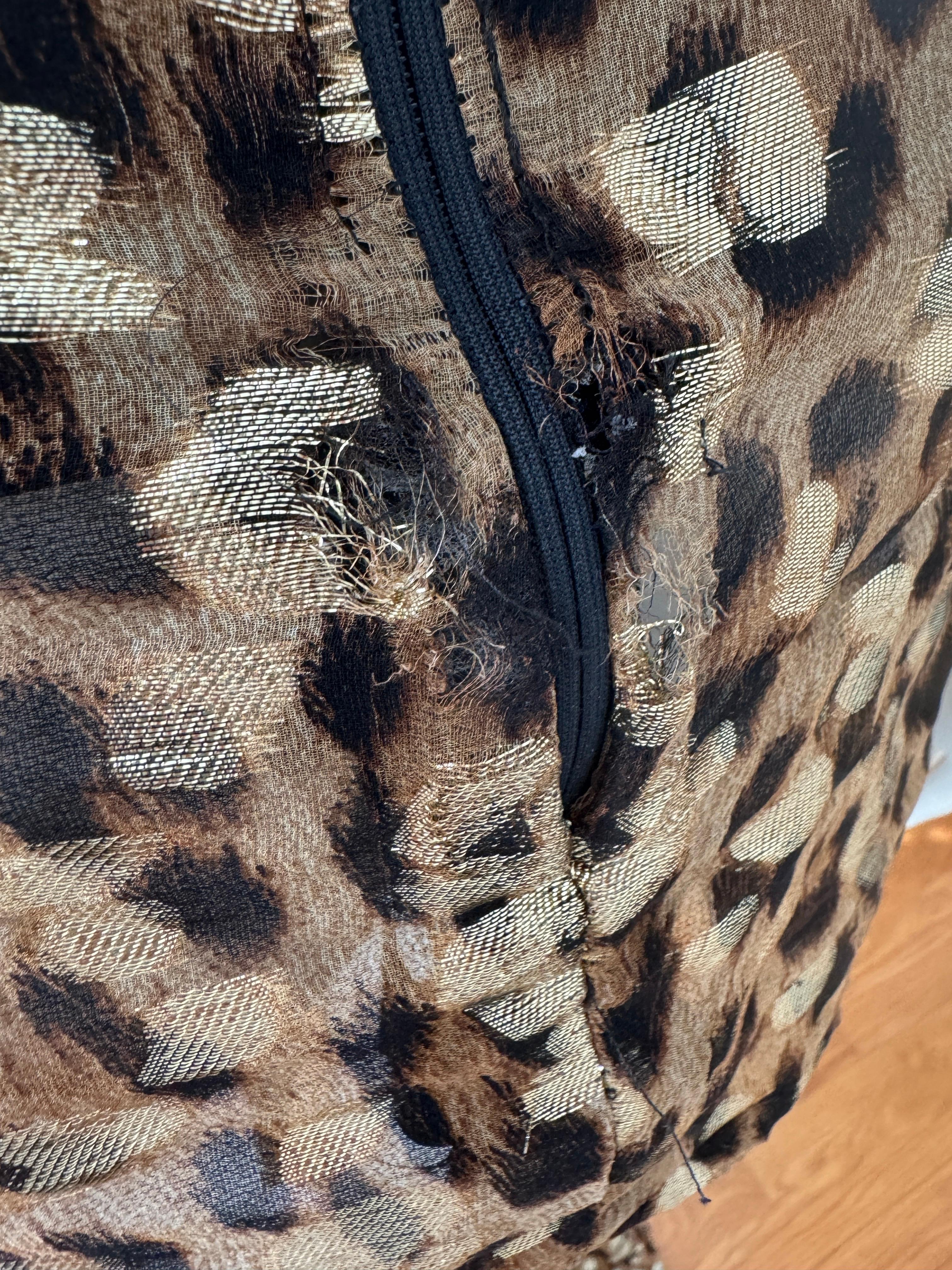 Roberto Cavalli Maxi abito in lurex oro con stampa leopardata e animalier Velluto in vendita 10