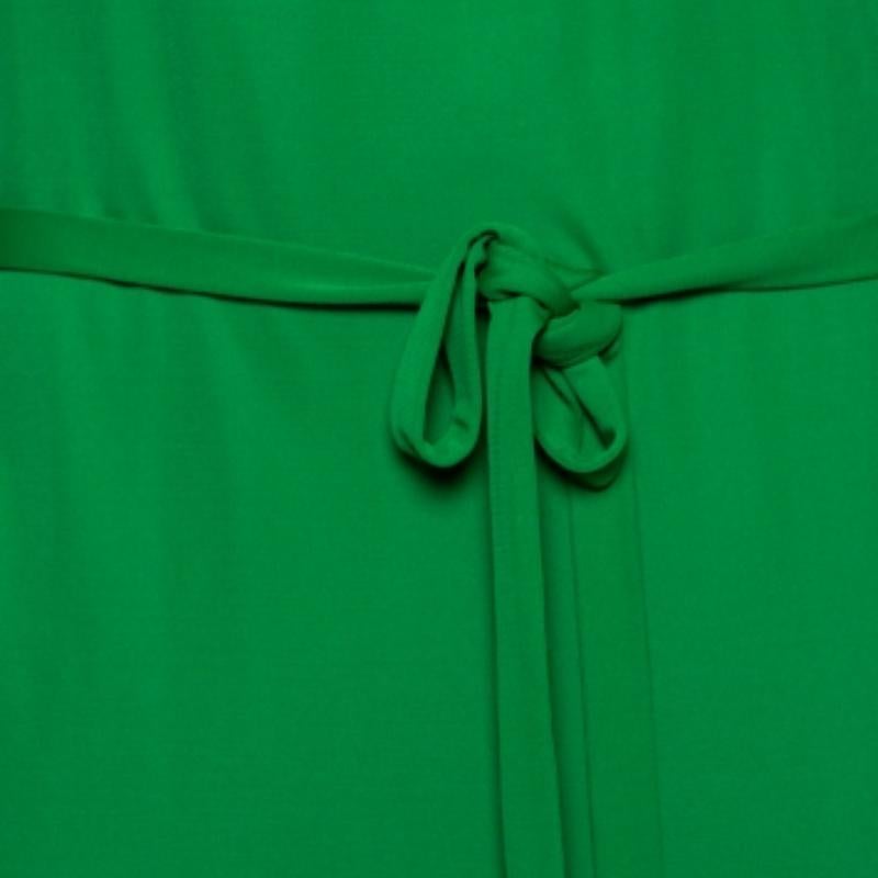 Roberto Cavalli - Robe ceinturée en jersey vert avec épaules dénudées et nœud à pompons, taille M Excellent état à Dubai, Al Qouz 2