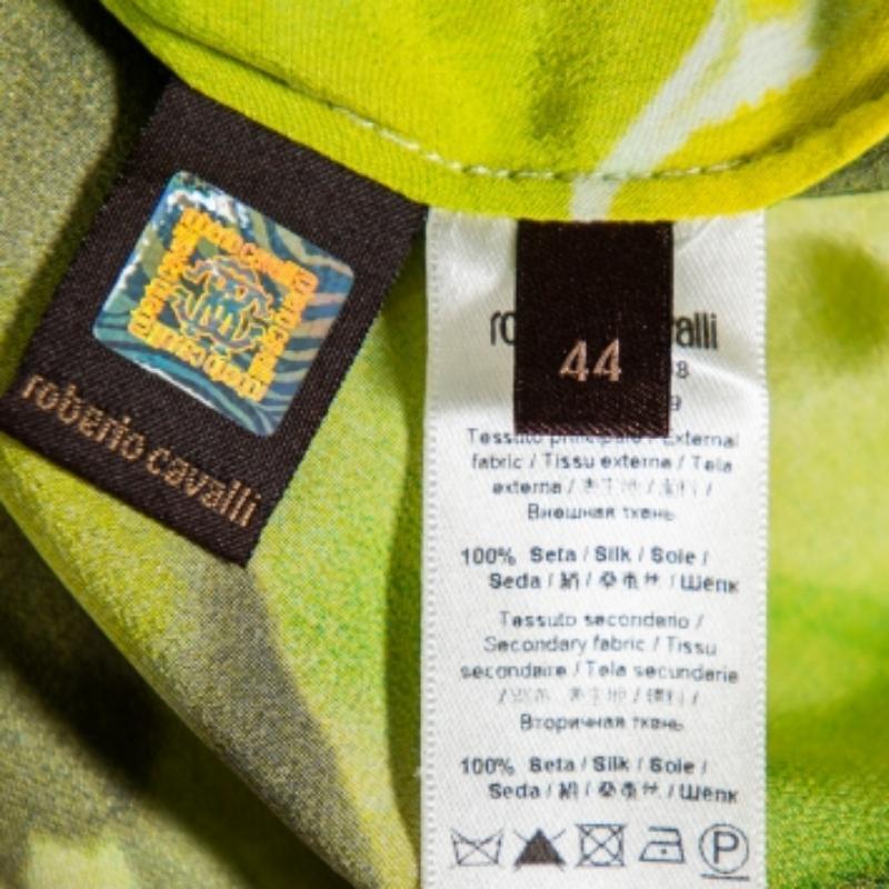 Women's Roberto Cavalli Green Printed Silk Ruffled Detail Button Front Shirt M For Sale