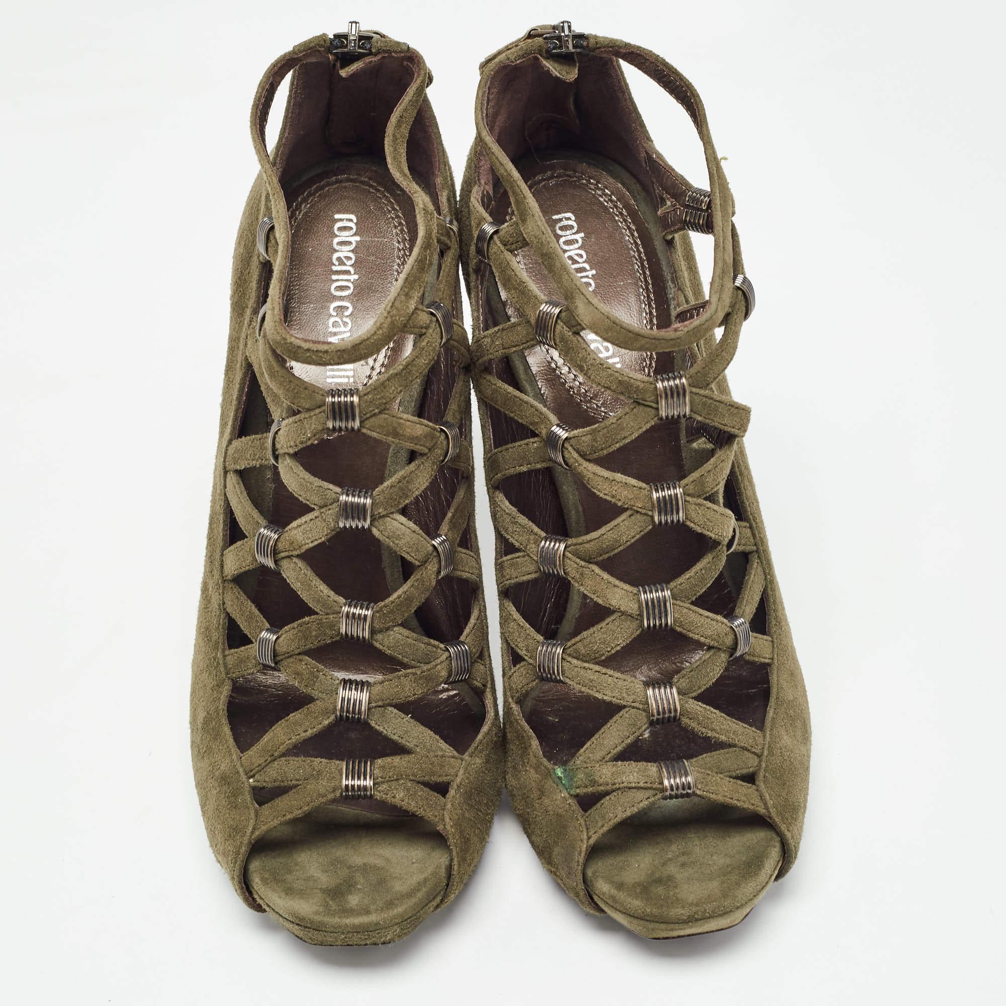 Brown Roberto Cavalli Green Suede Strappy Pumps Size 38.5 For Sale