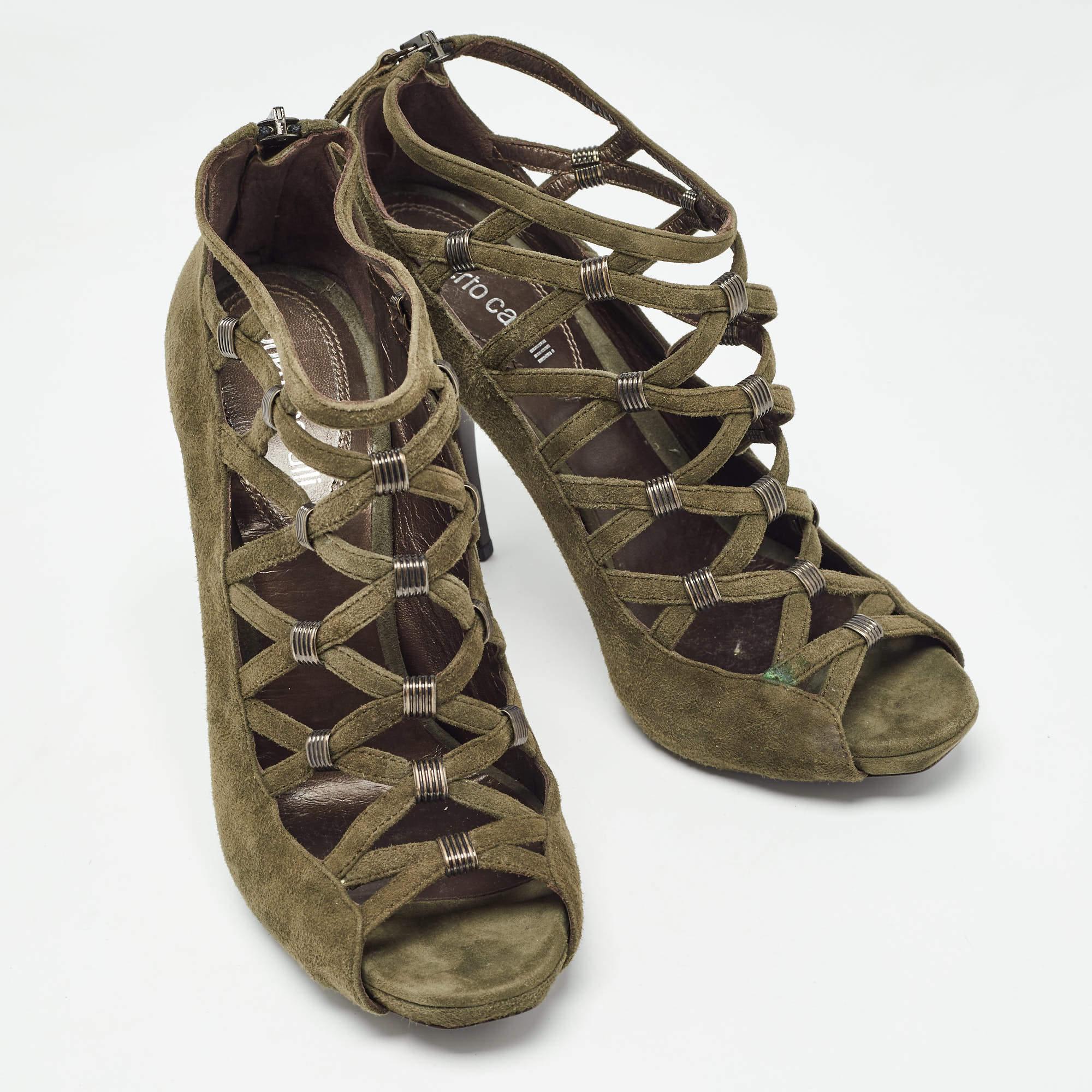 Roberto Cavalli Green Suede Strappy Pumps Size 38.5 In Excellent Condition For Sale In Dubai, Al Qouz 2