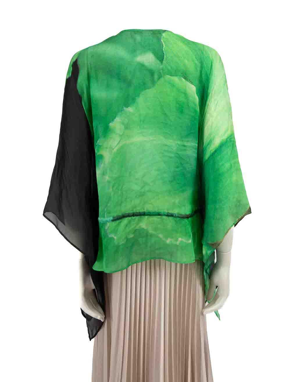 Roberto Cavalli Grünes Drapiertes Oberteil mit Aquarelldruck Größe M im Zustand „Gut“ im Angebot in London, GB