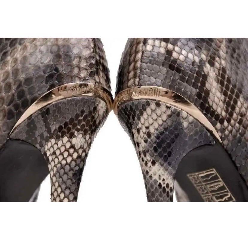 Roberto Cavalli grey python hidden platform ankle boots NWT For Sale 3