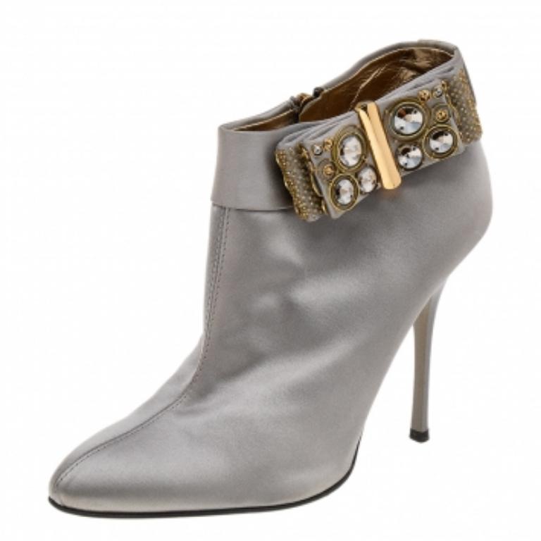  Roberto Cavalli Bottes de longueur cheville en satin gris ornées d'un nœud, taille 38 Pour femmes 