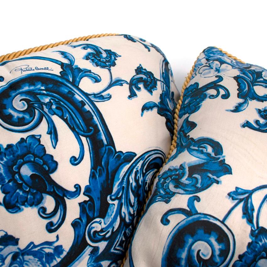 Roberto Cavalli Home Blue Silk Tile Print Set of 2 Cushions In Excellent Condition For Sale In London, GB