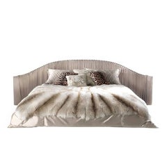 Roberto Cavalli Iconic Collection Sharpei Bed with Arms in Beige