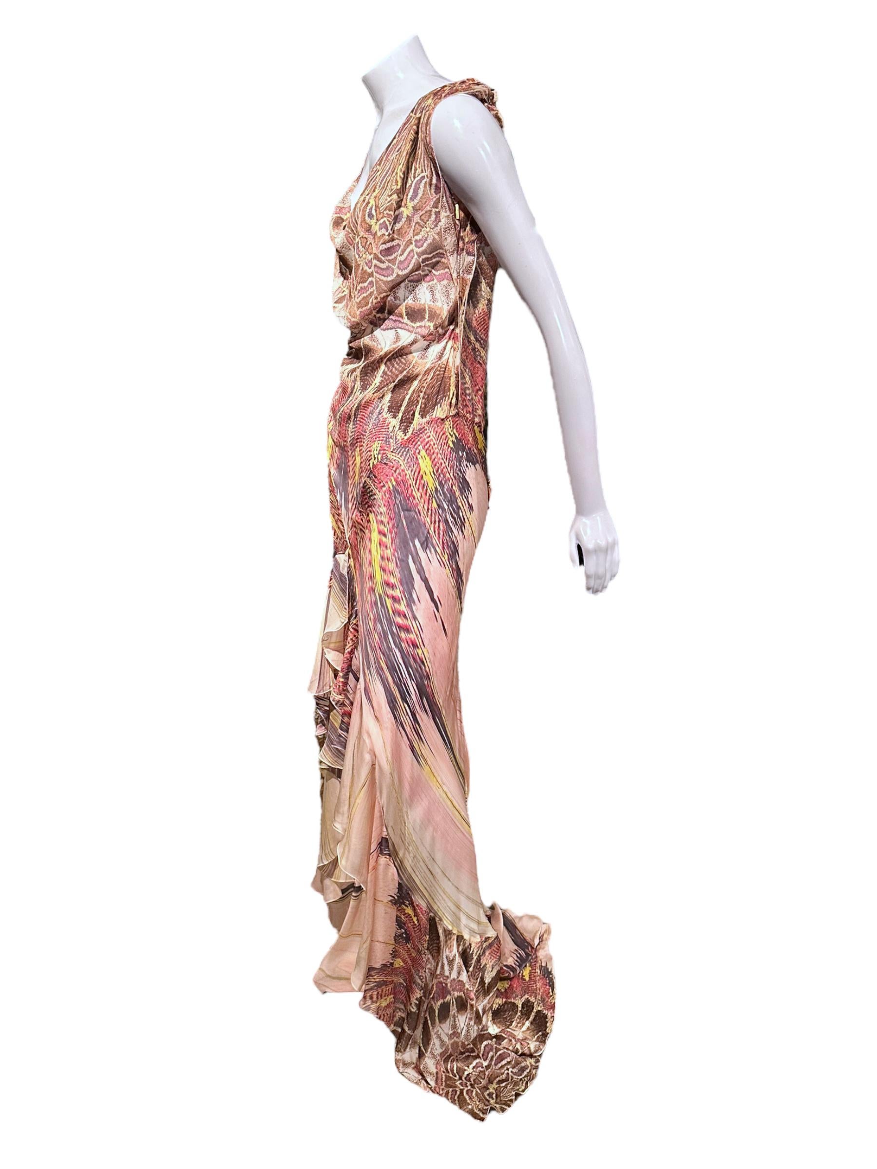 Marrone Roberto Cavalli - Iconic Feather Print Ss 2004 - abito da sera in seta con scollo a cappuccio e taglio fluido in vendita